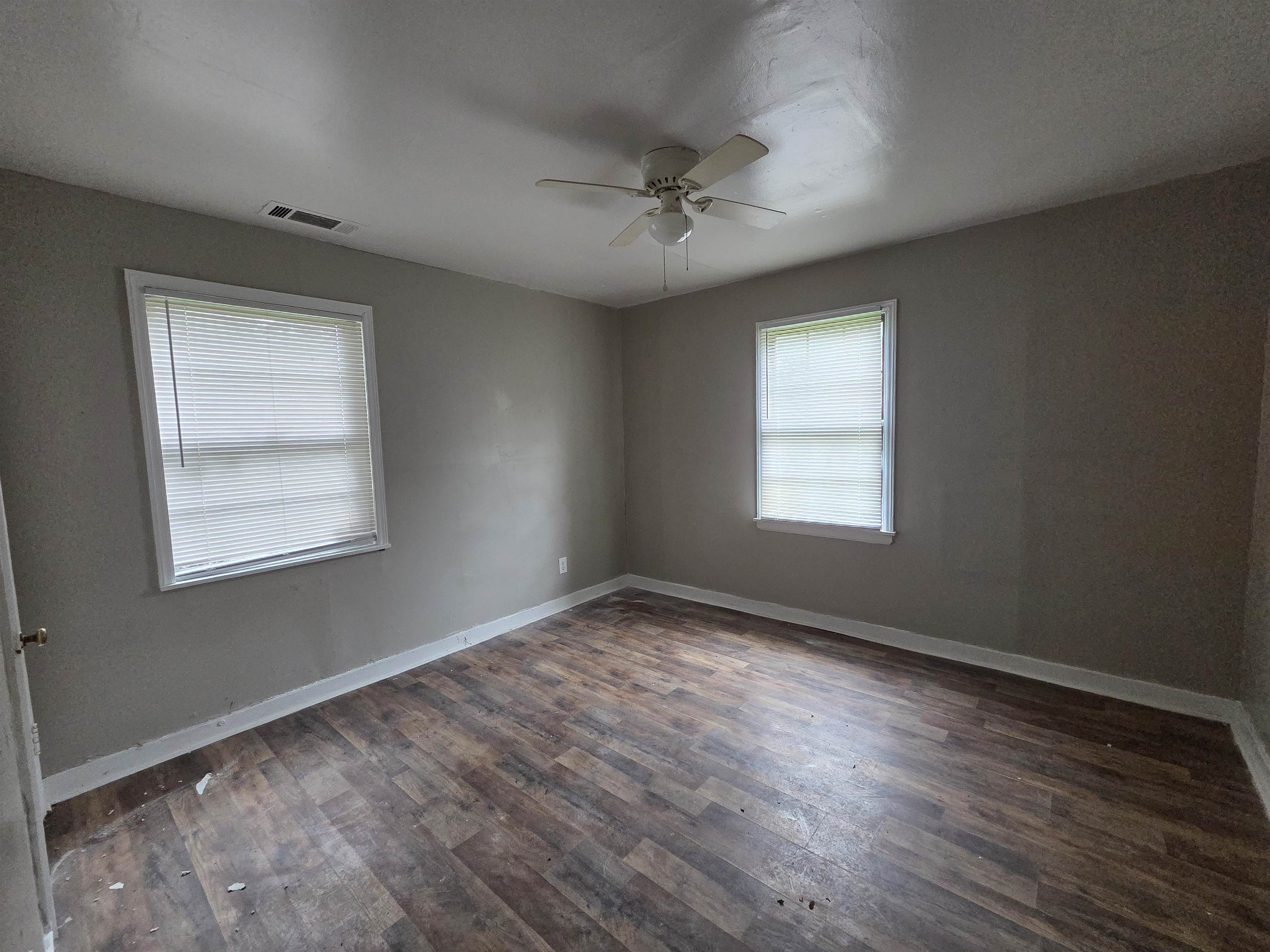 4047 Chelsea Ave Property Photo 9