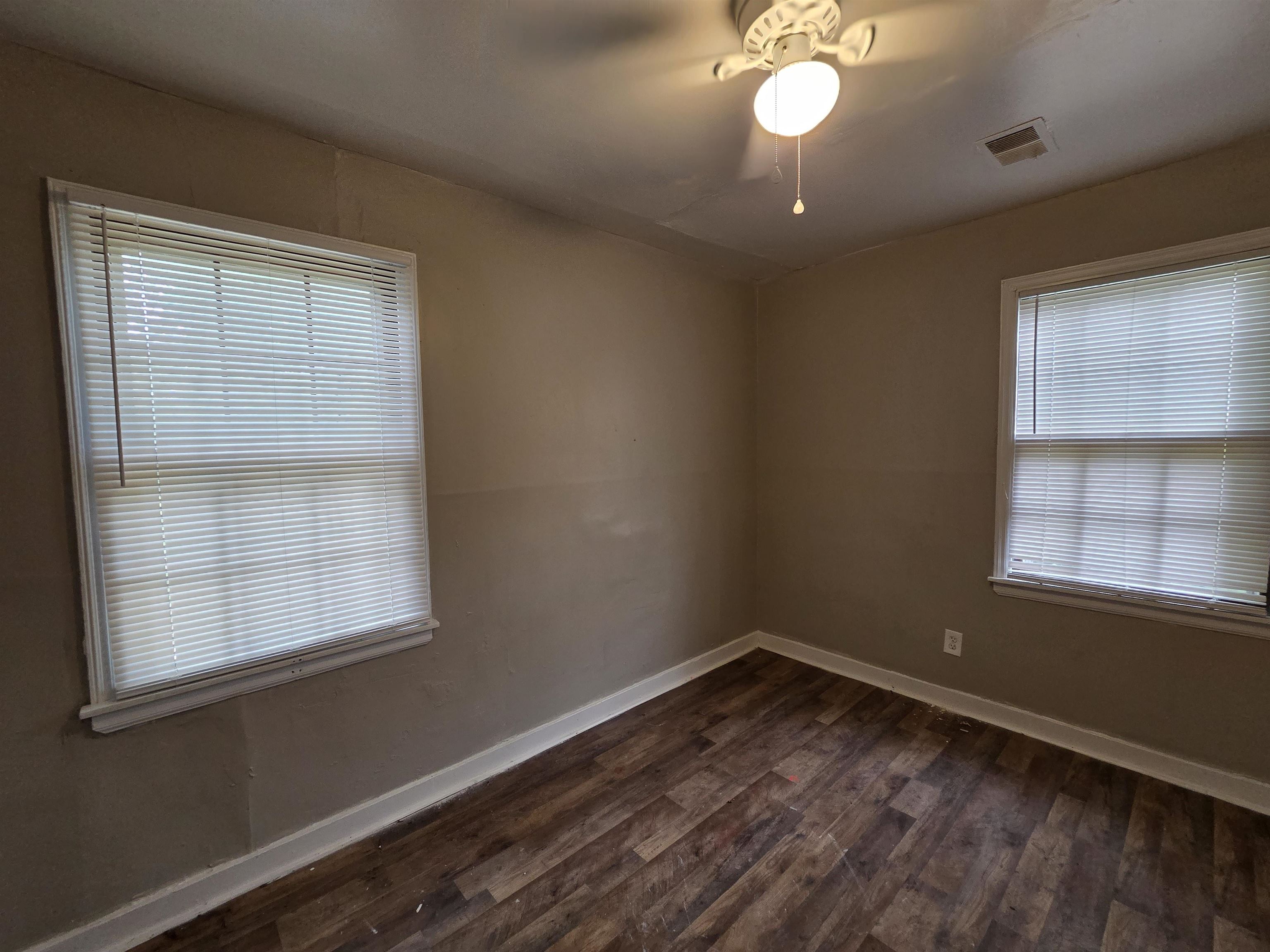 4047 Chelsea Ave Property Photo 11