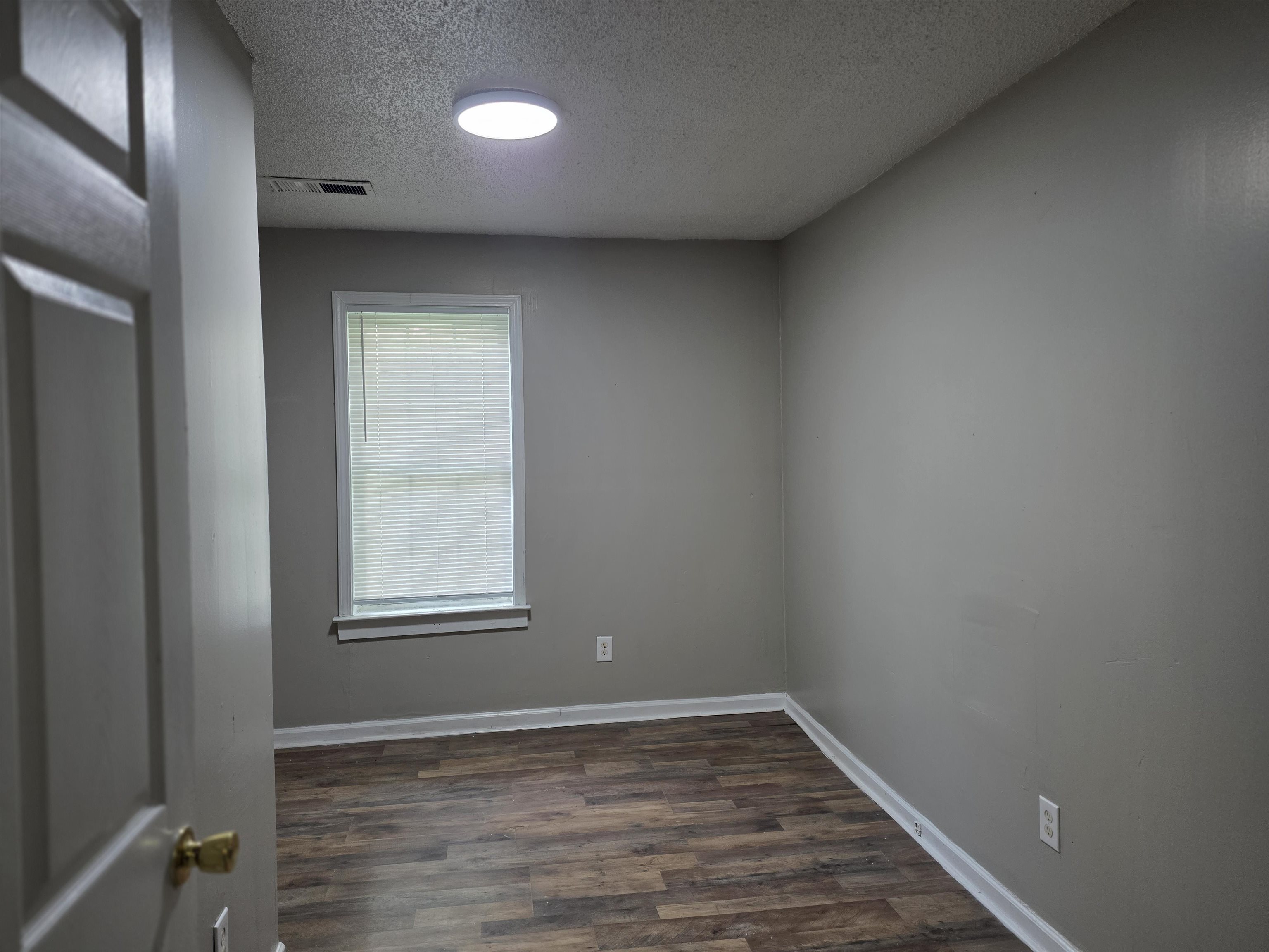 4047 Chelsea Ave Property Photo 27
