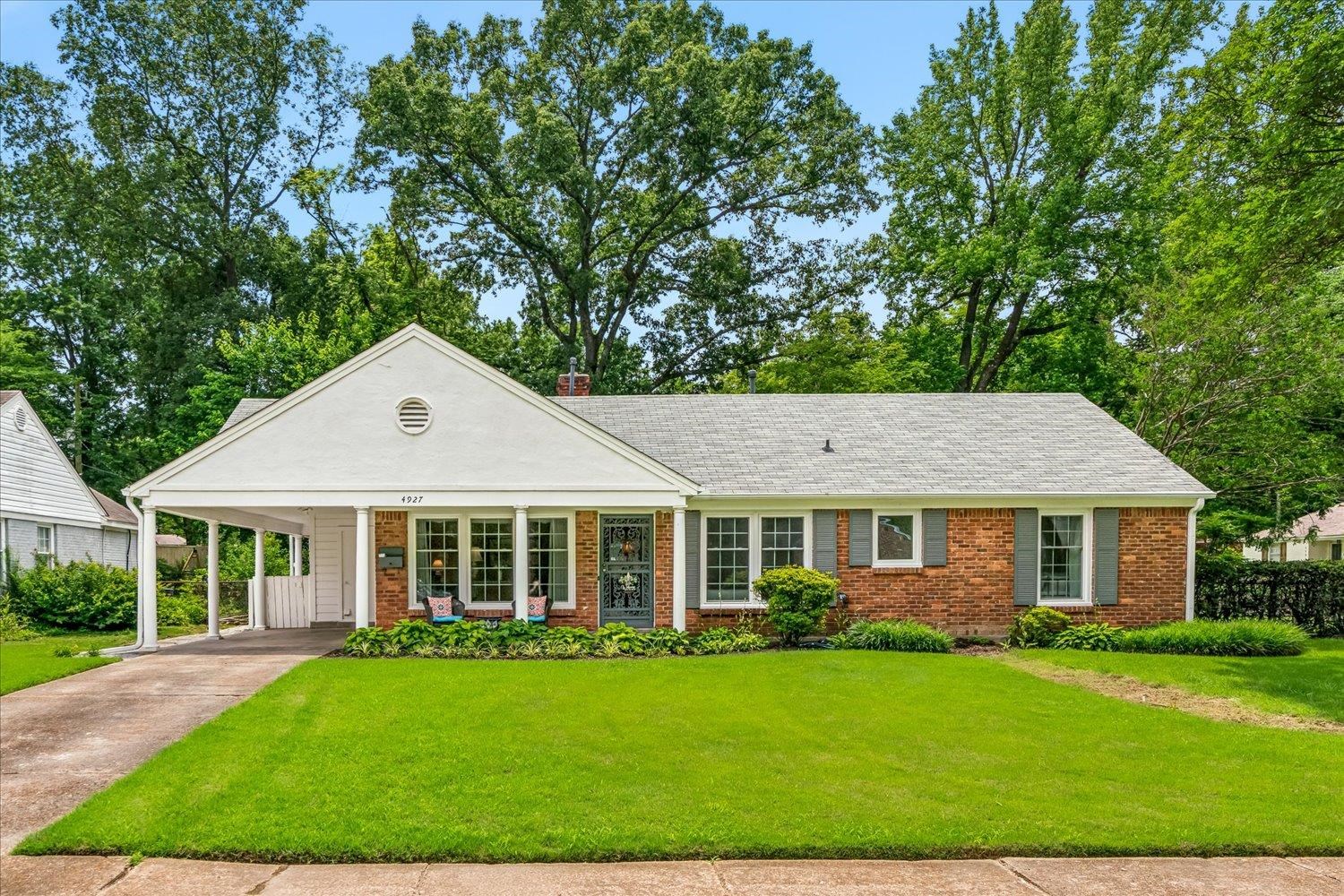 4927 DEE RD Property Photo 1