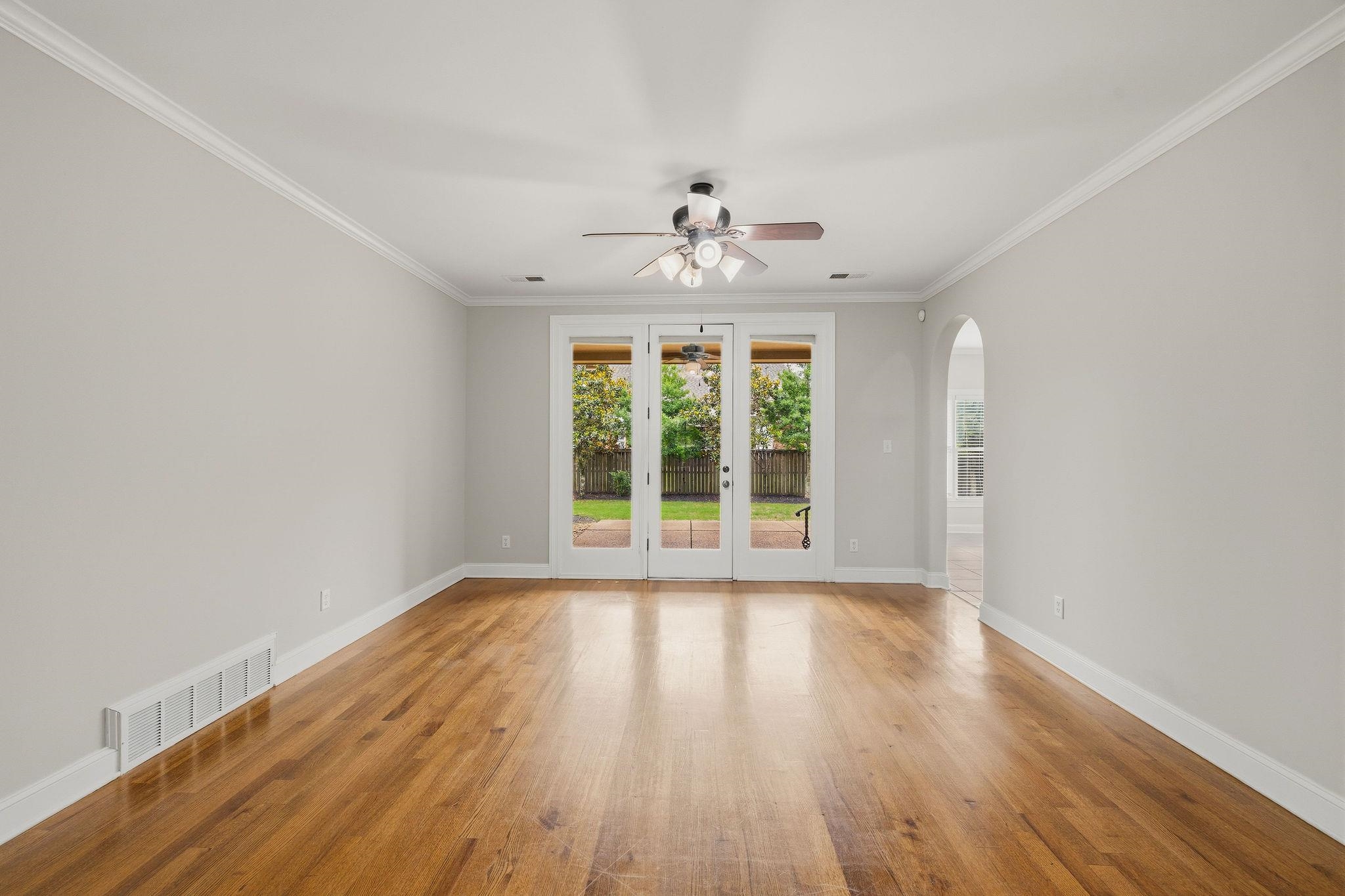 842 Shadow Walk Ln Property Photo 12