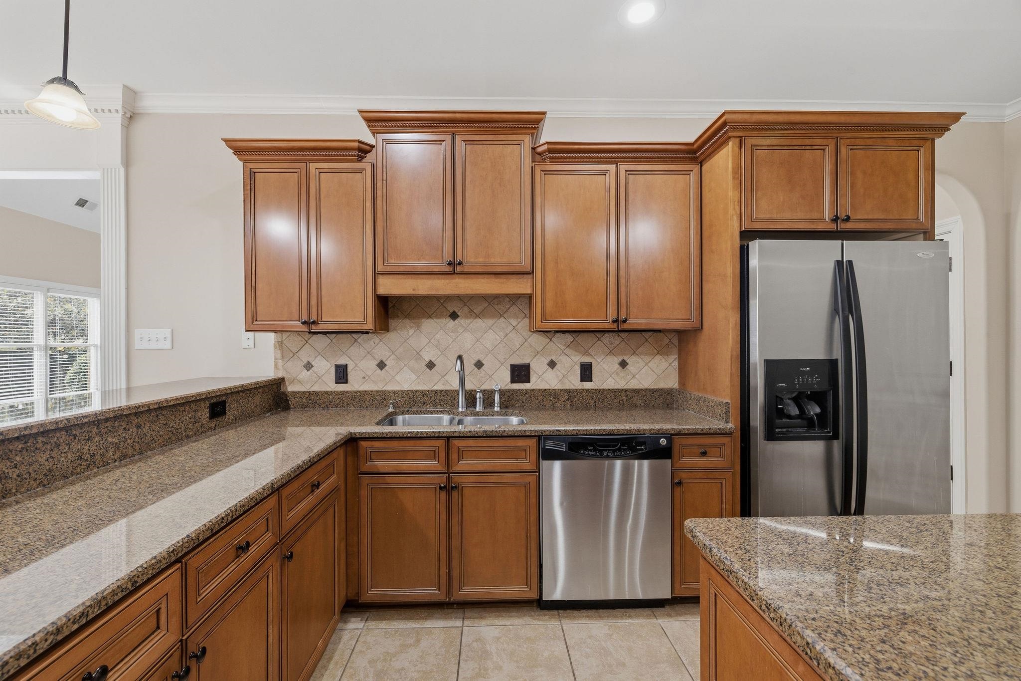 842 Shadow Walk Ln Property Photo 13