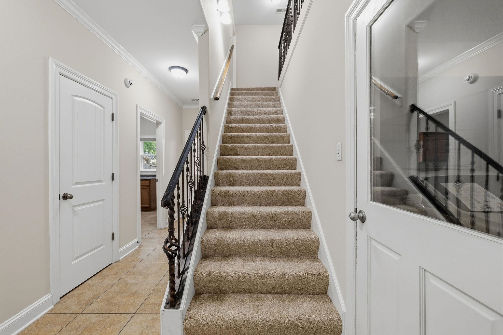 842 Shadow Walk Ln Property Photo 26