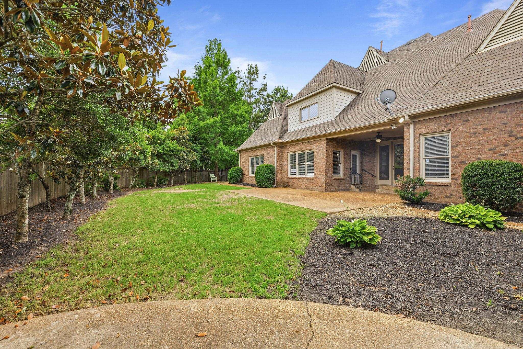 842 Shadow Walk Ln Property Photo 36