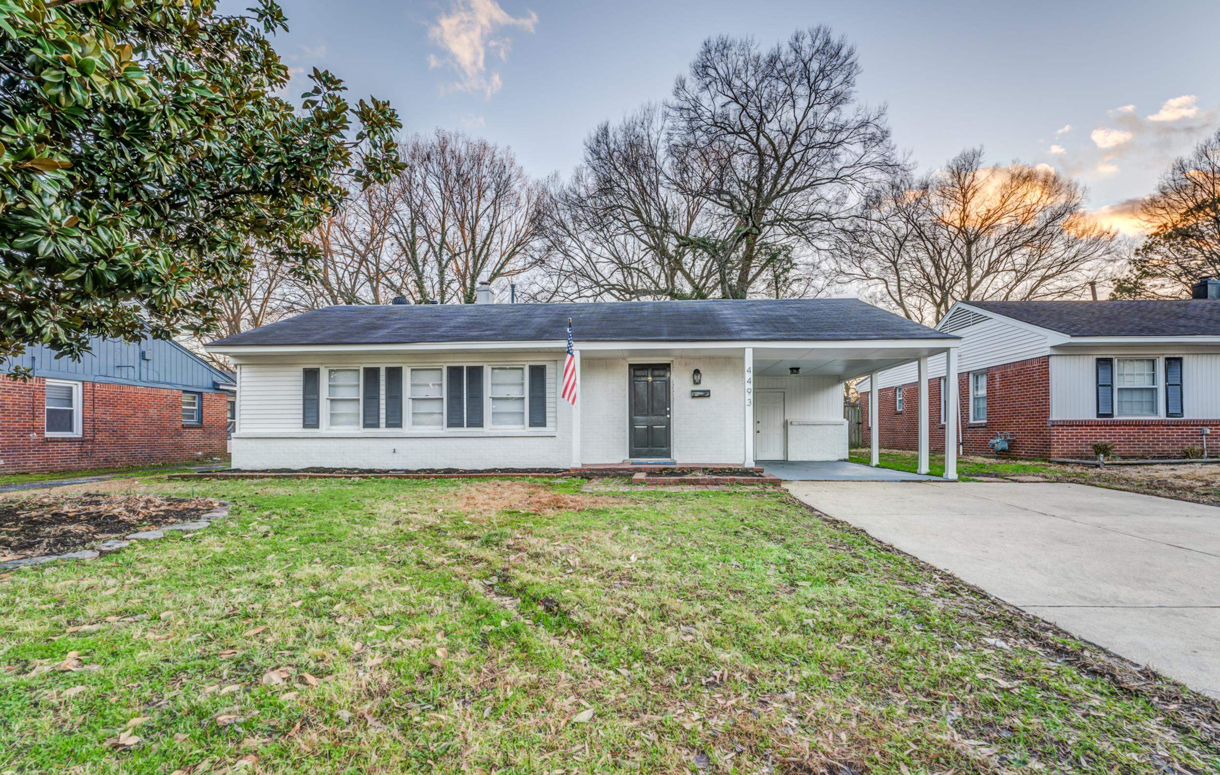 4493 QUINCE RD Property Photo 1