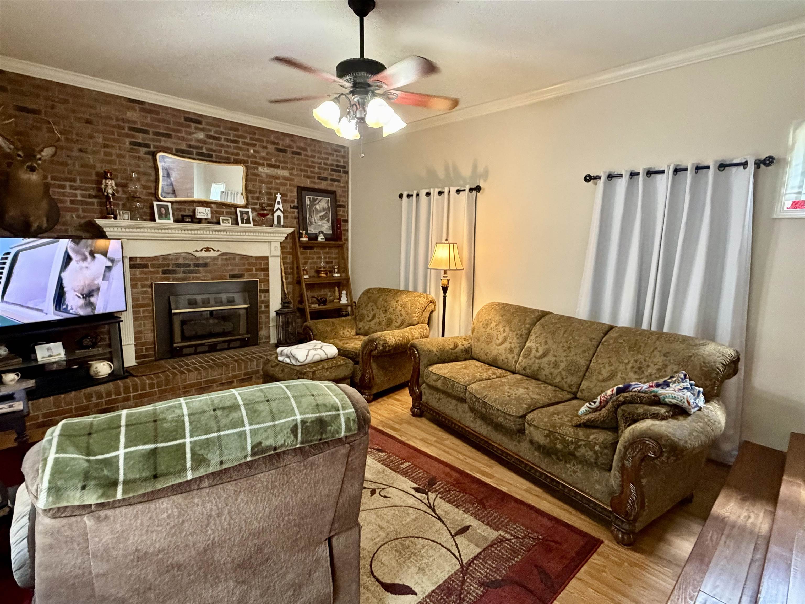 142 Treece St Property Photo 3
