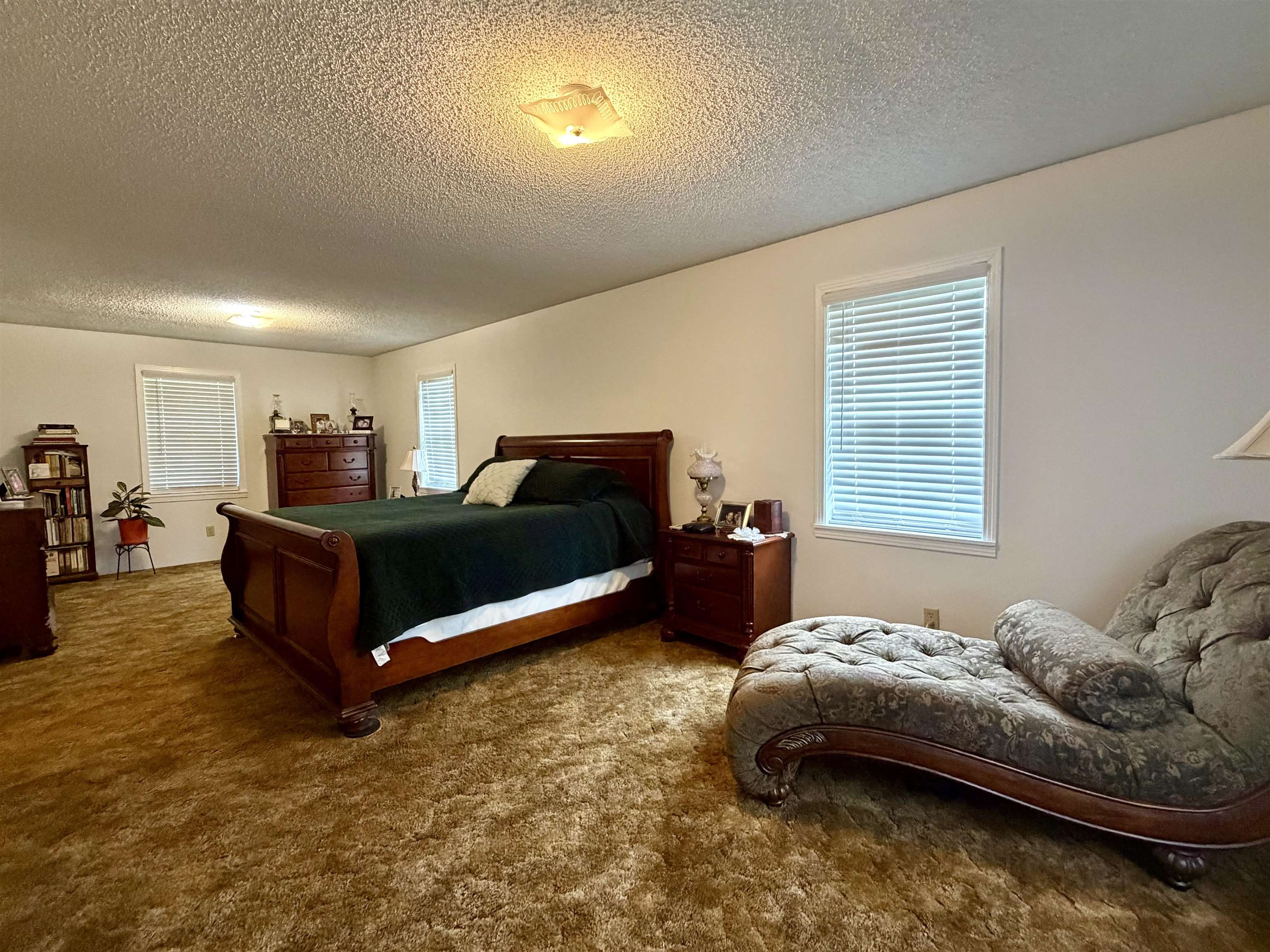 142 Treece St Property Photo 12
