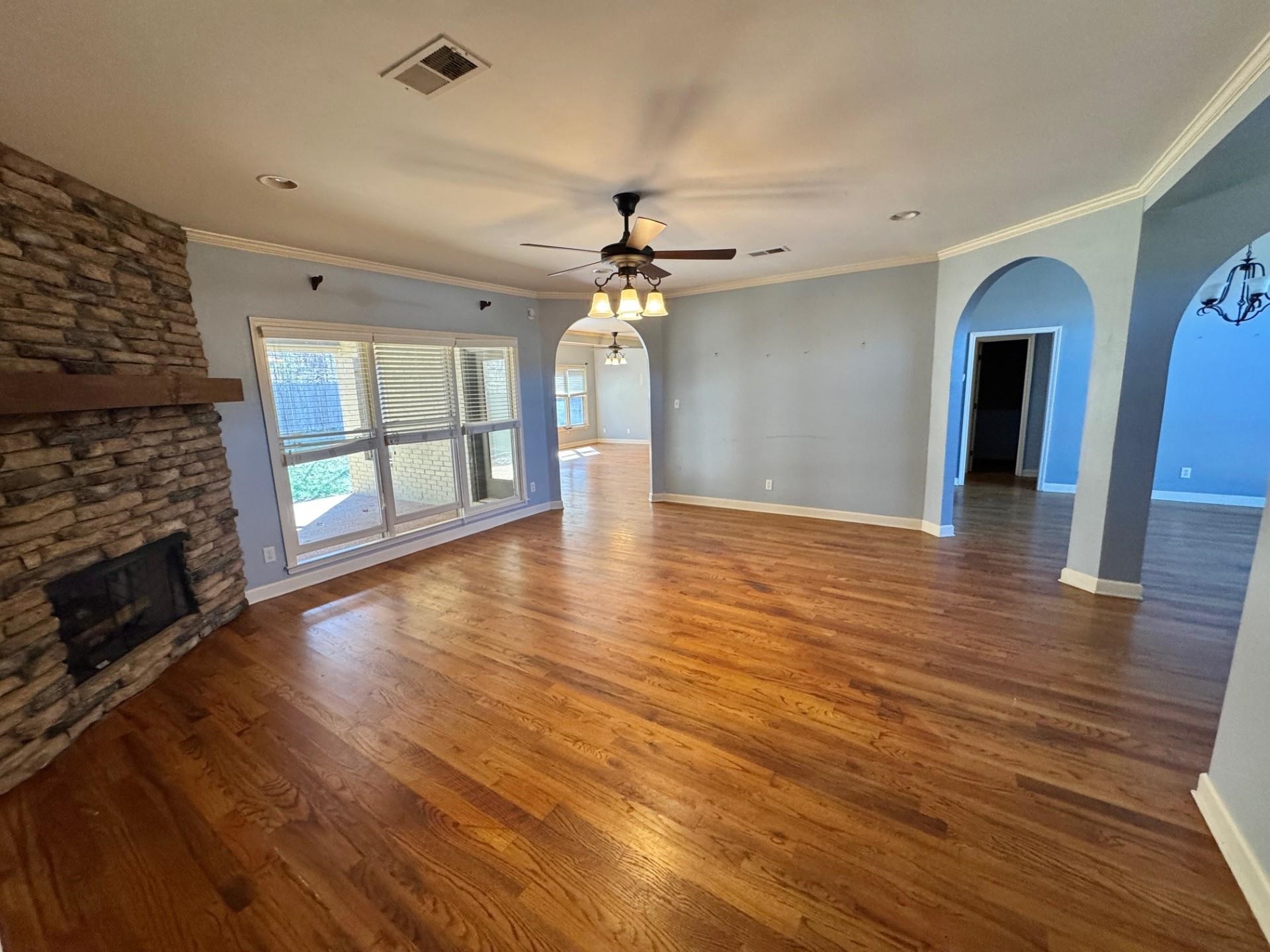 5478 Scarlet Ridge Dr Property Photo 3