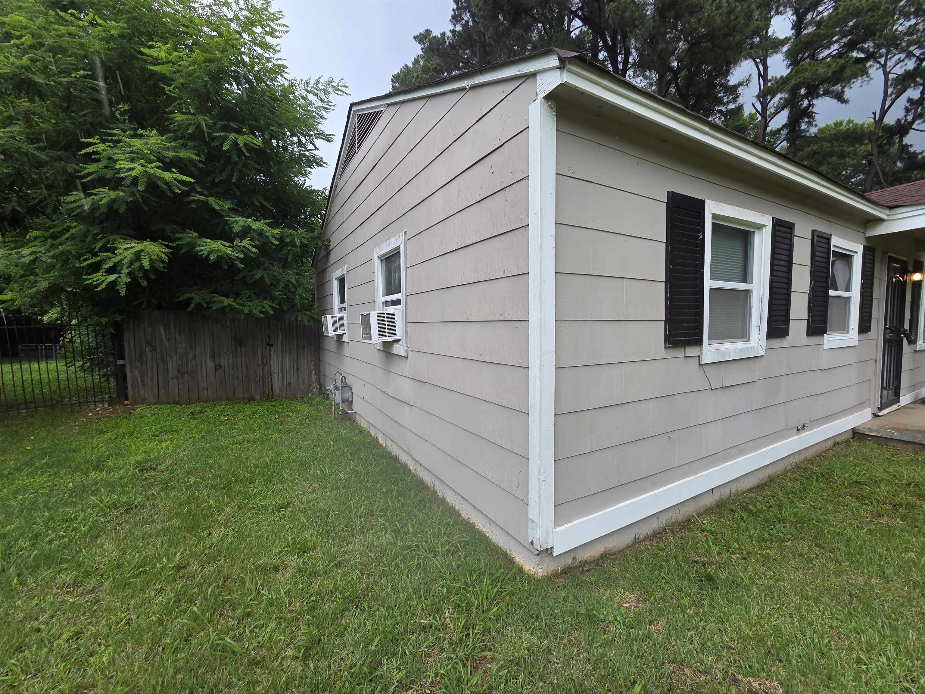 3263 Baskin St Property Photo 19