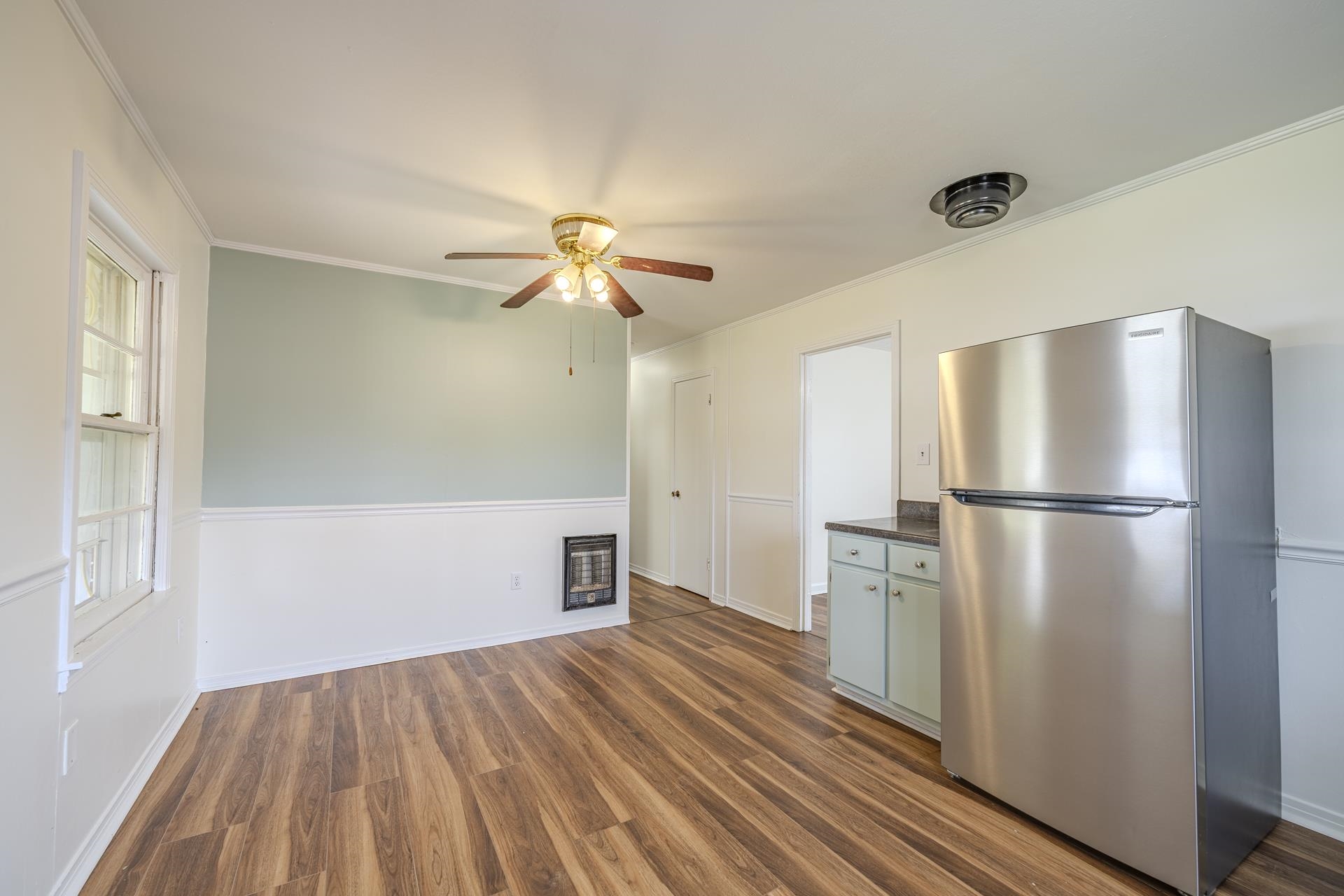 55 Squaw St Property Photo 6