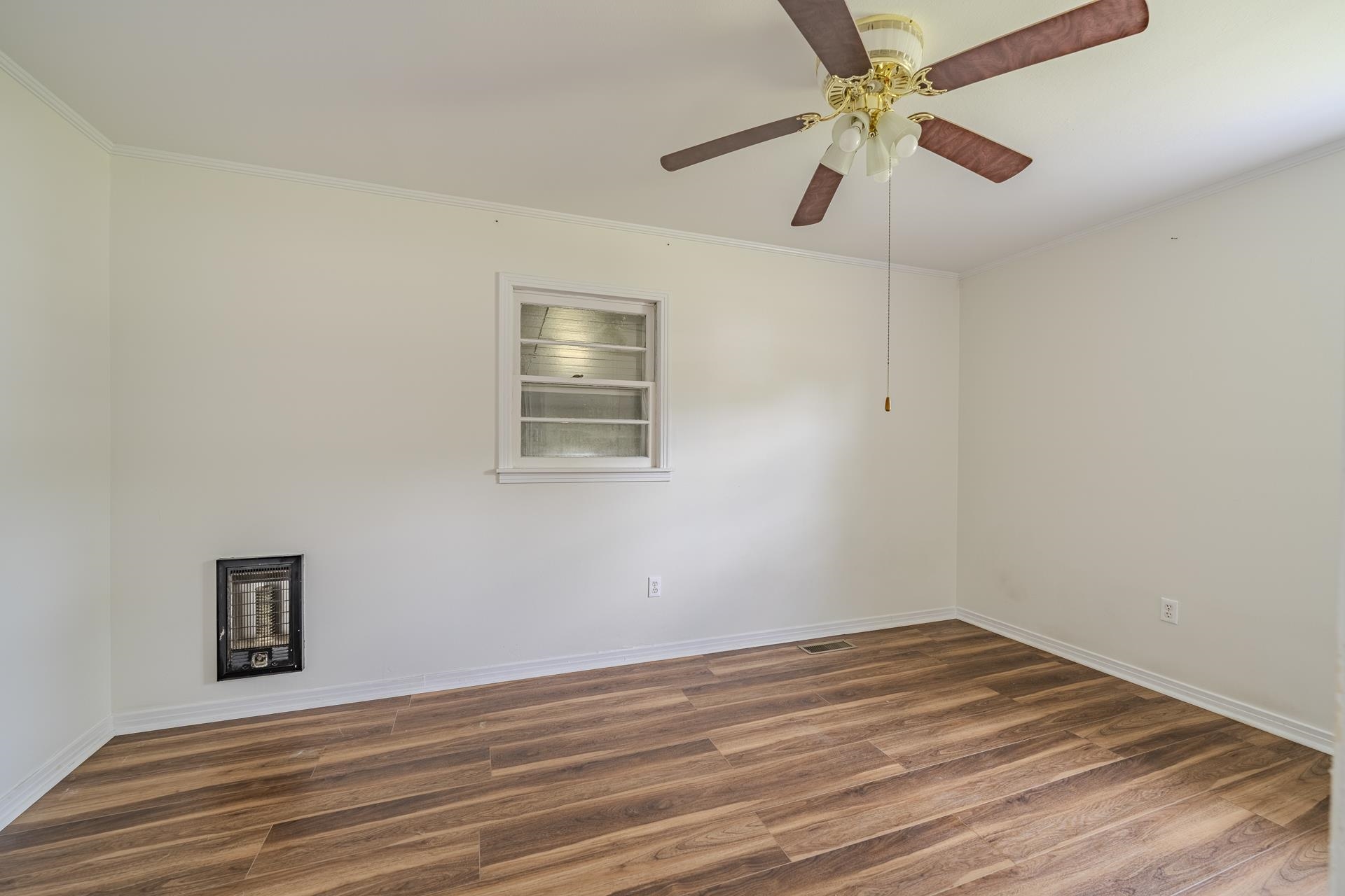 55 Squaw St Property Photo 14