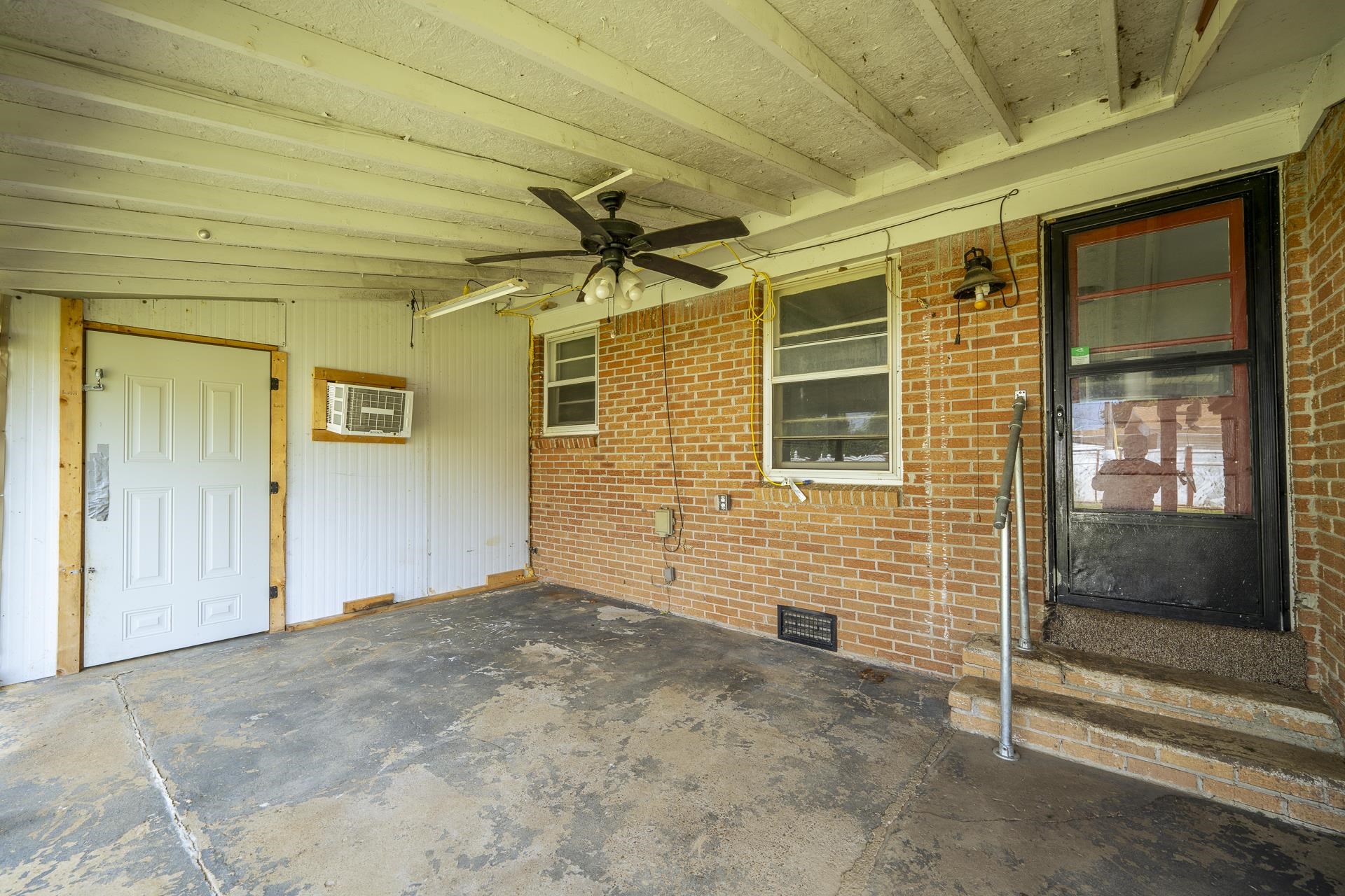 55 Squaw St Property Photo 25