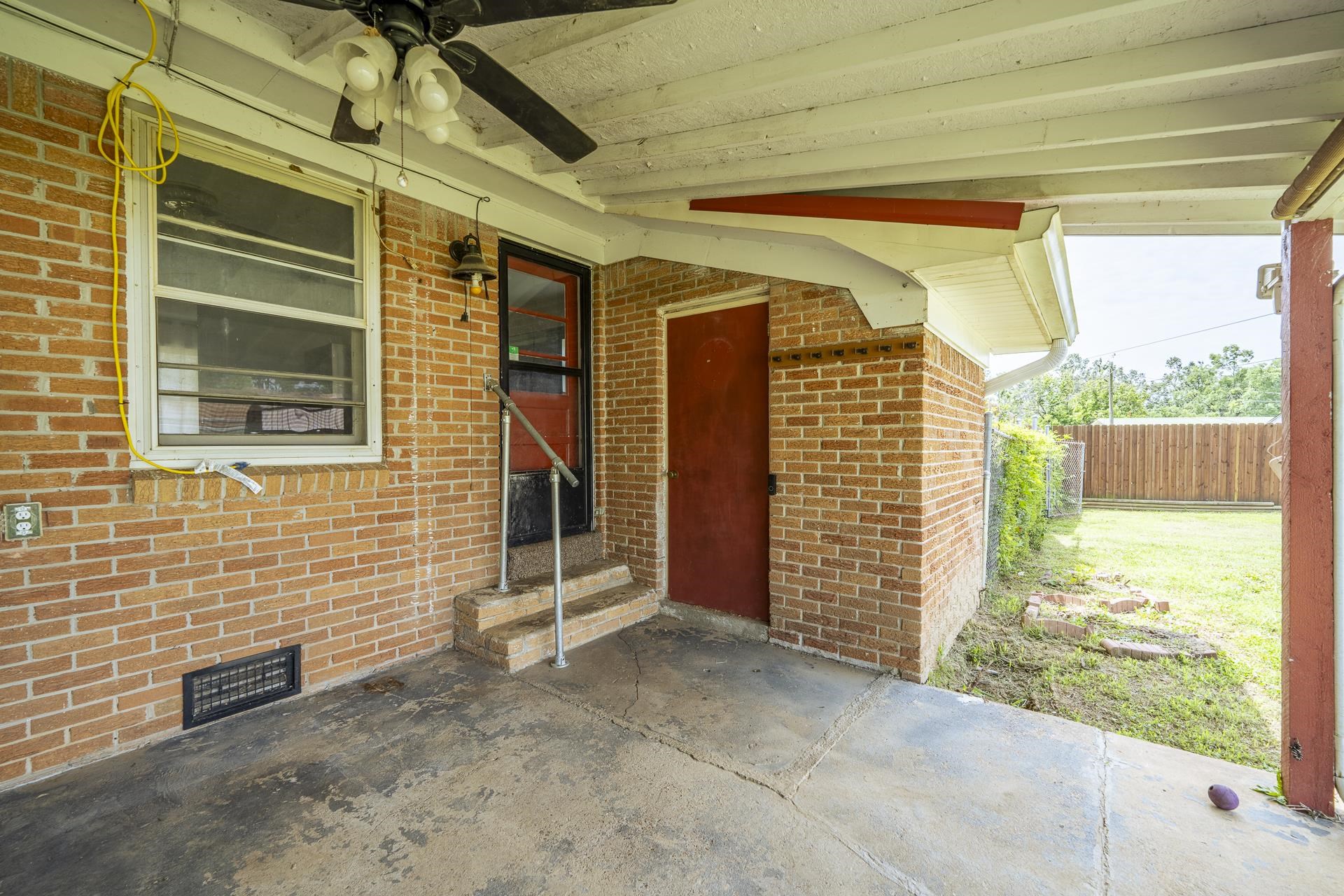 55 Squaw St Property Photo 26