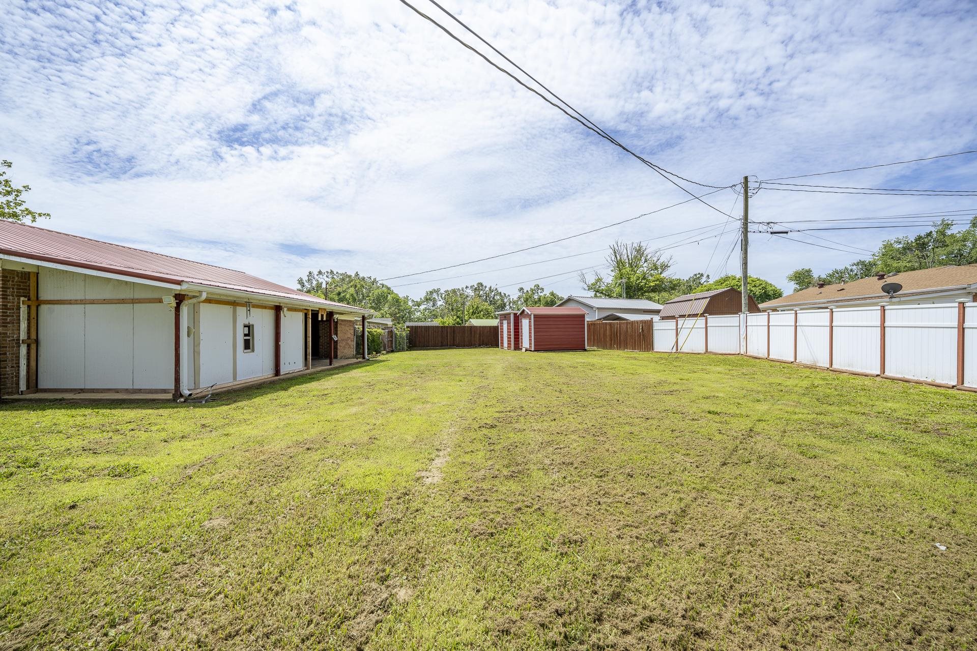 55 Squaw St Property Photo 32