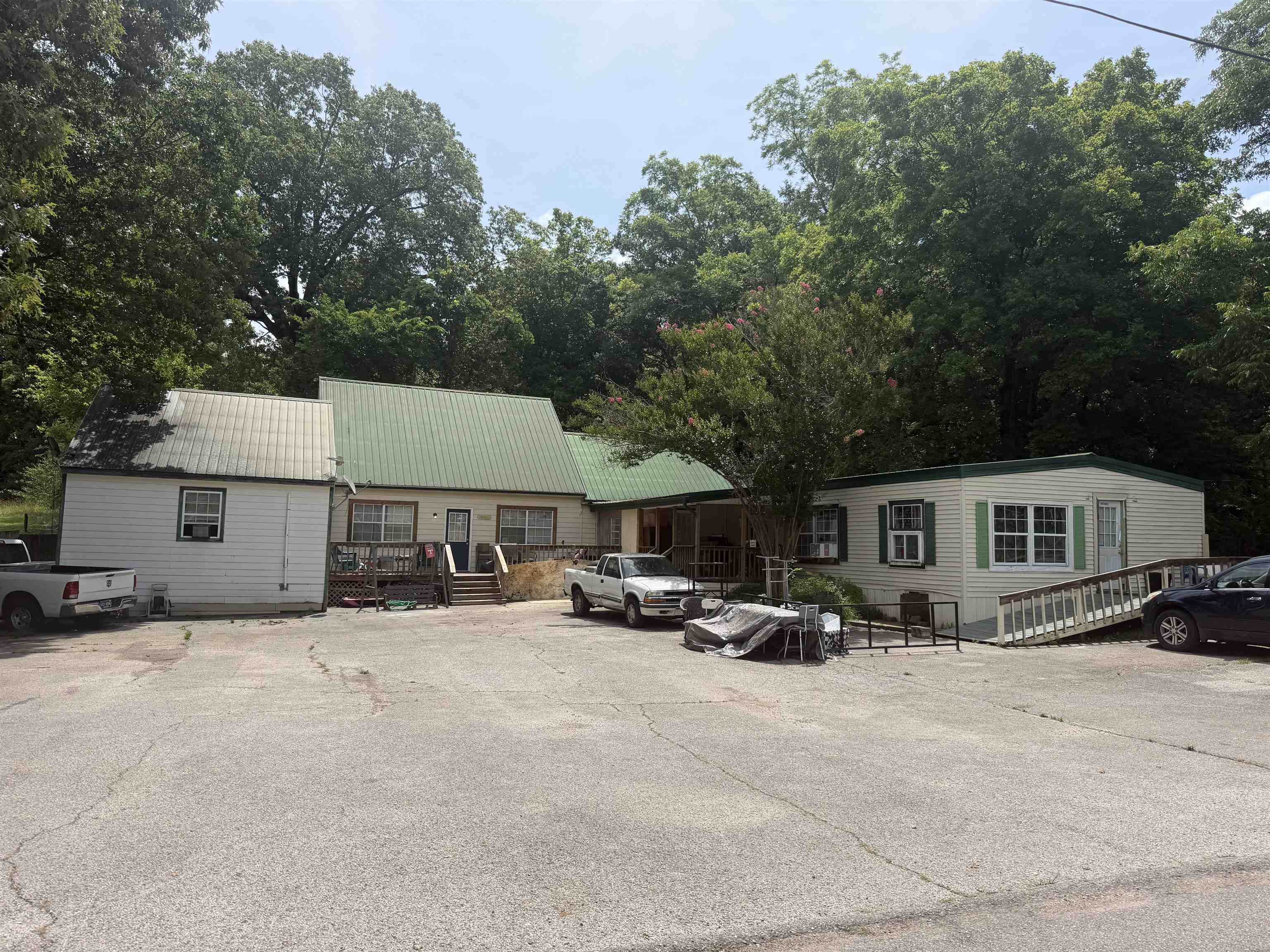 103 HIAWATHA ST Property Photo 1