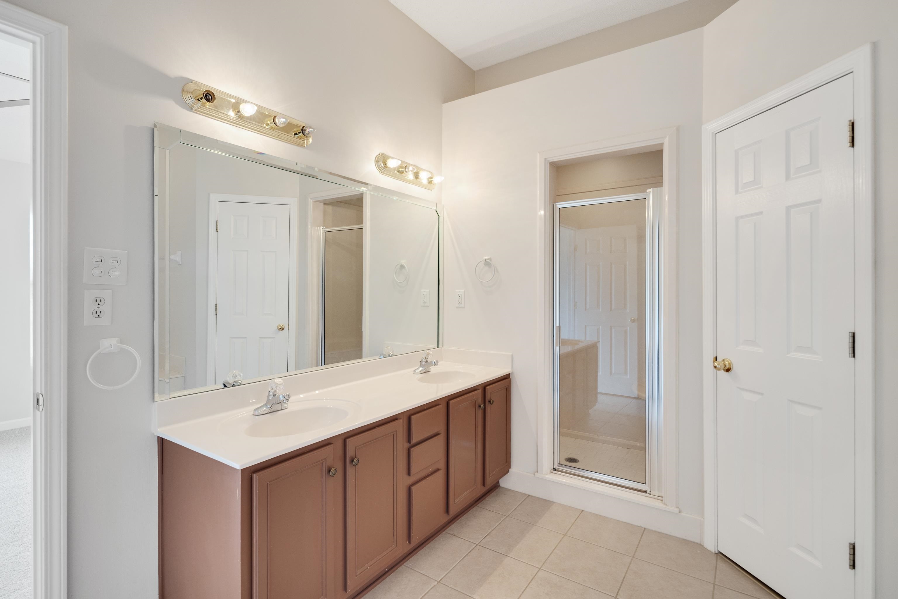 130 Lewis Fairway Cir Property Photo 24