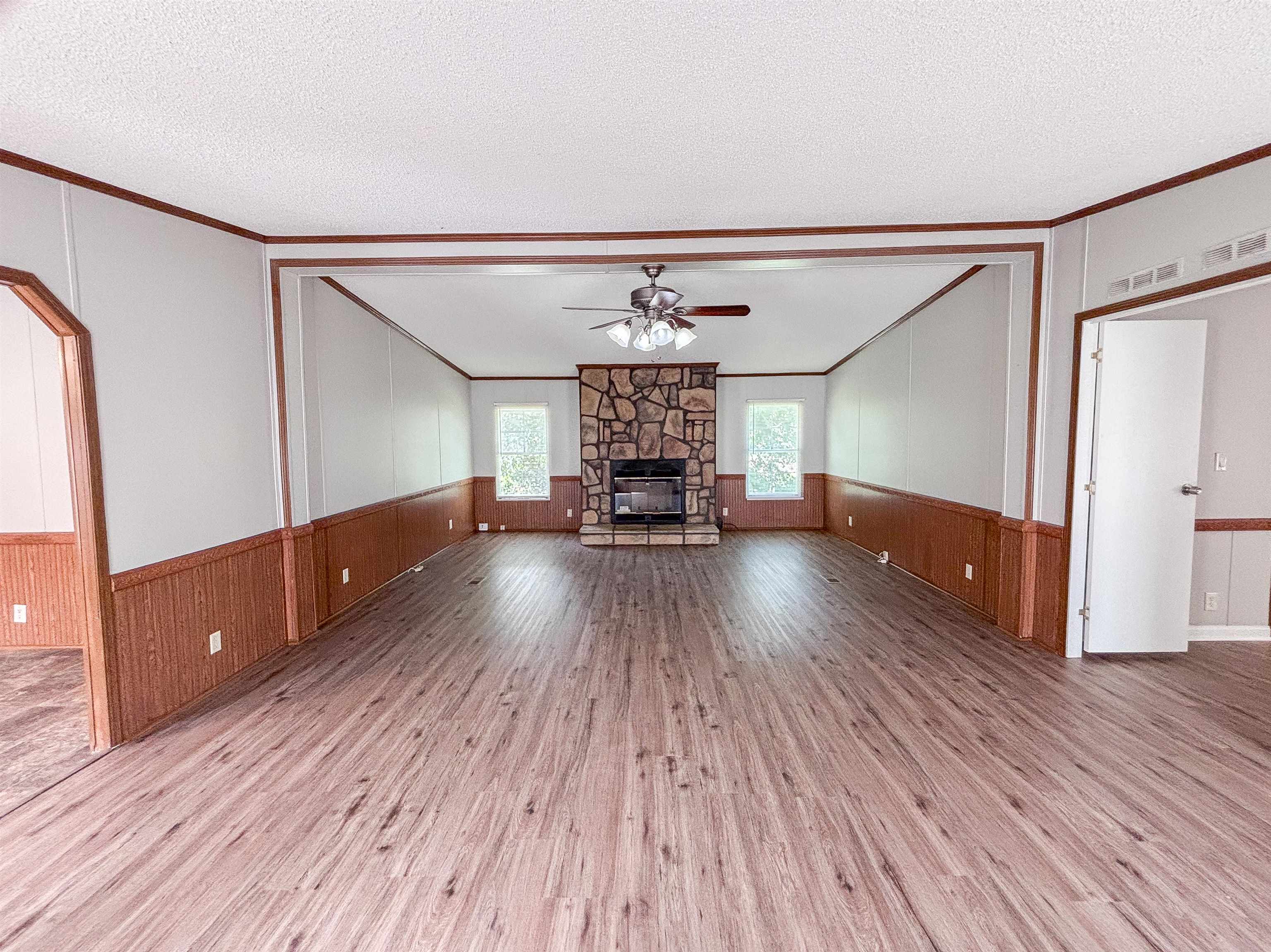 2847 Holly Grove Rd Property Photo 6