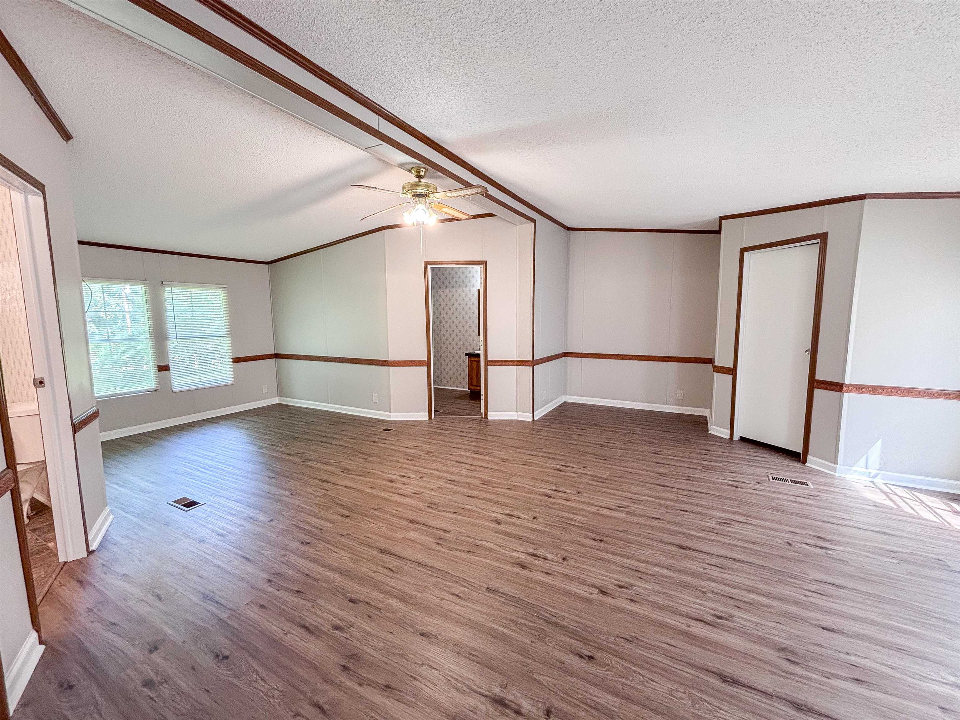 2847 Holly Grove Rd Property Photo 14