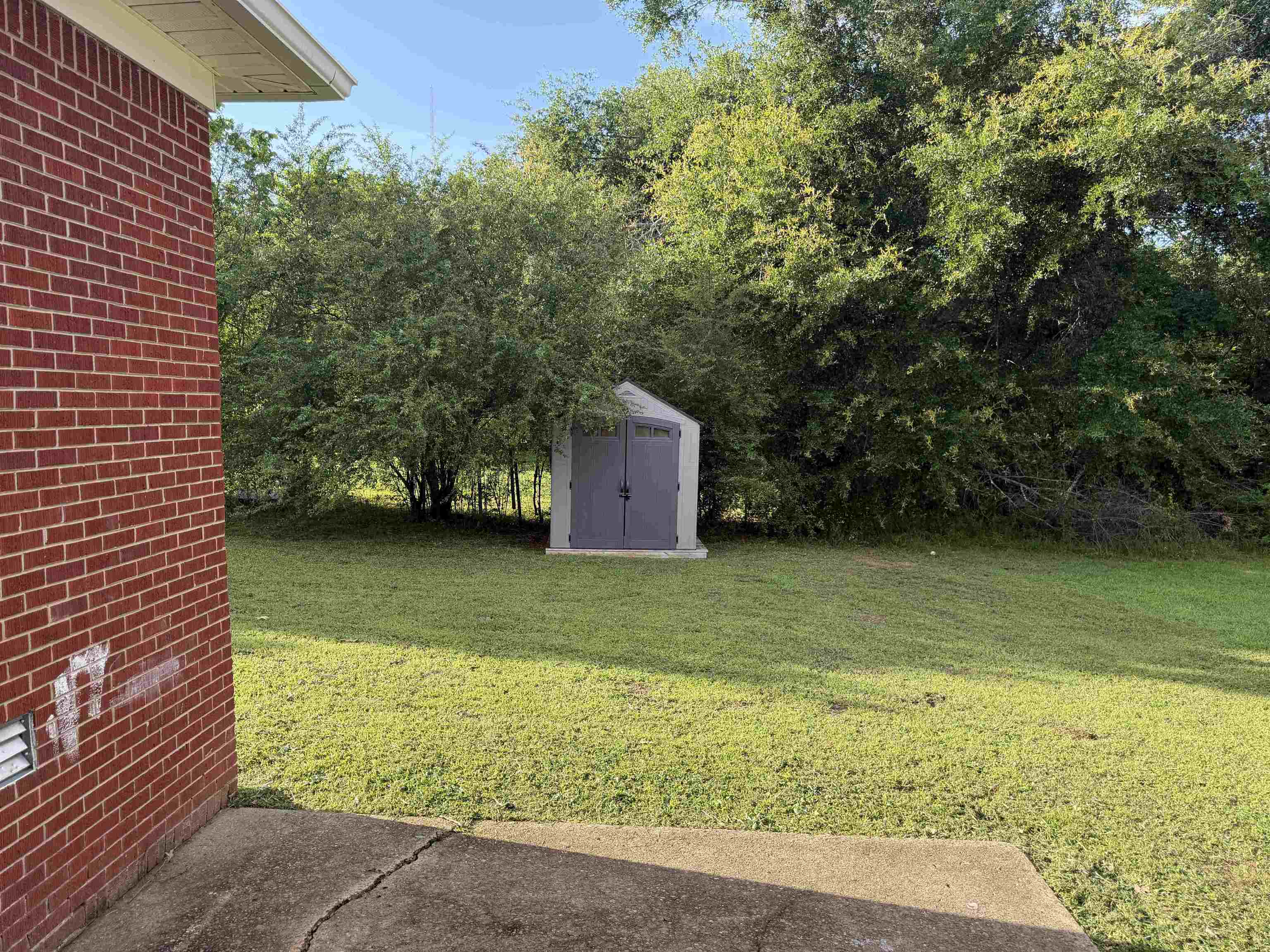 200 Jw Davis Dr Property Photo 29