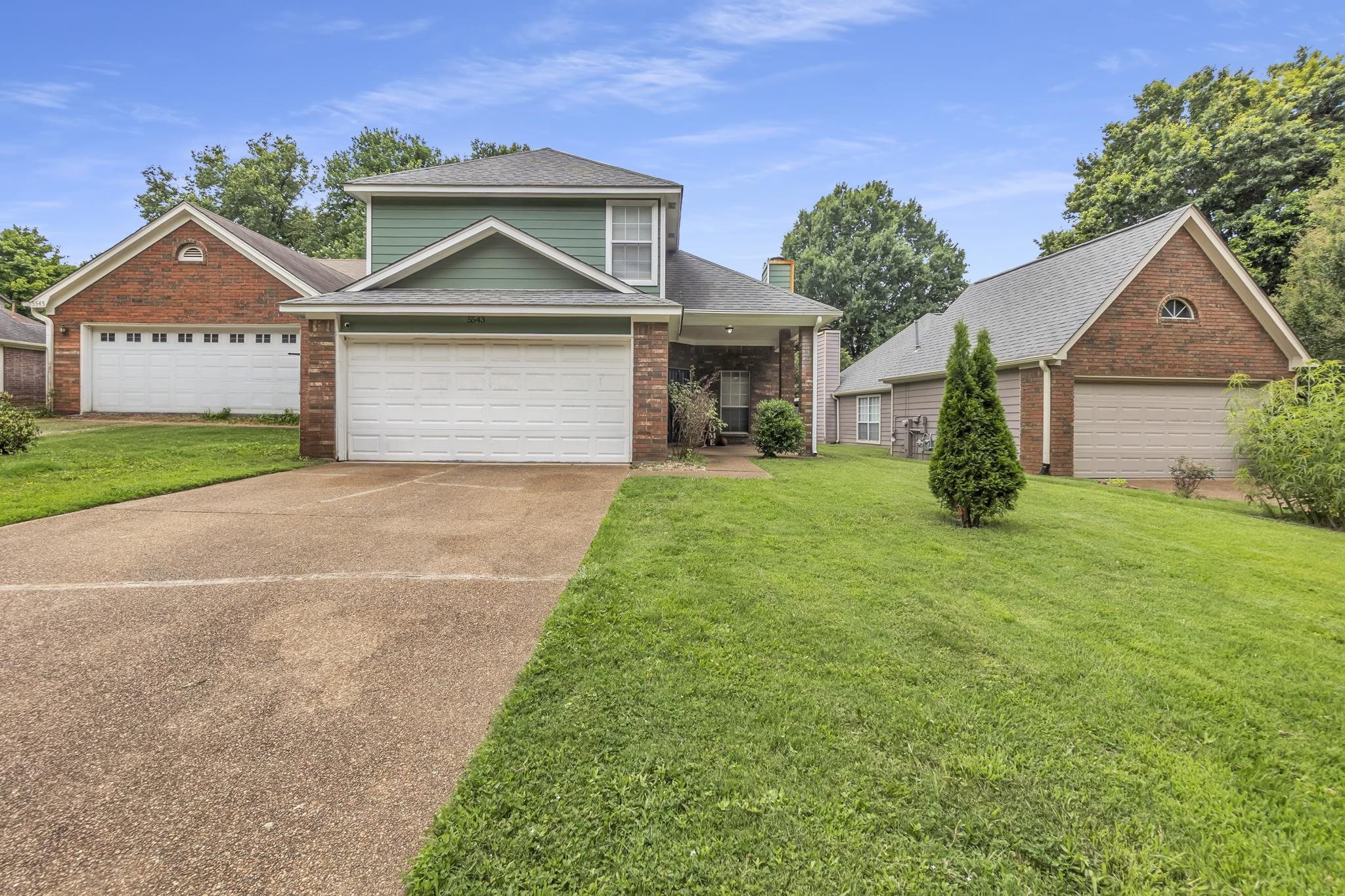 5543 Pine Oak Ln Property Photo 2