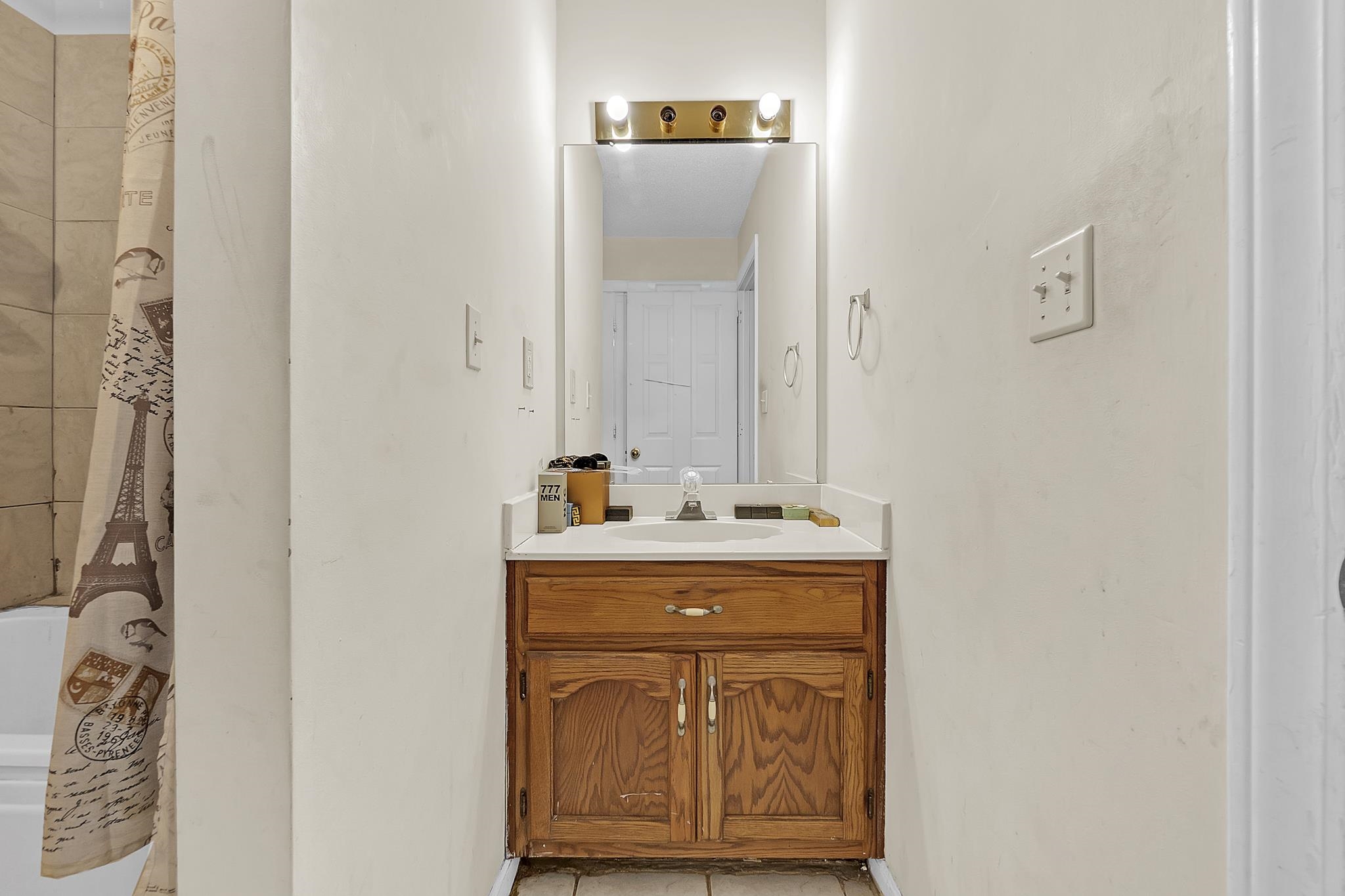5543 Pine Oak Ln Property Photo 10