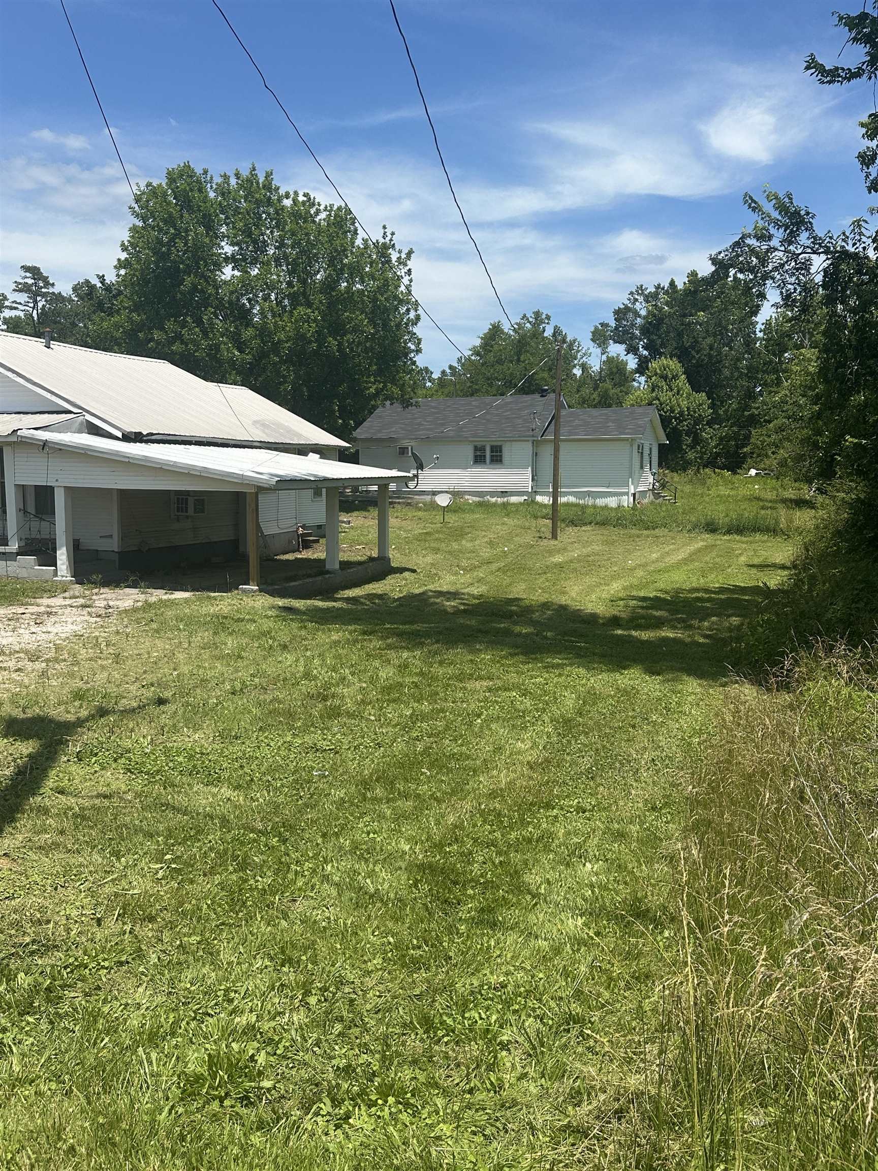 465 Peach St Property Photo 5