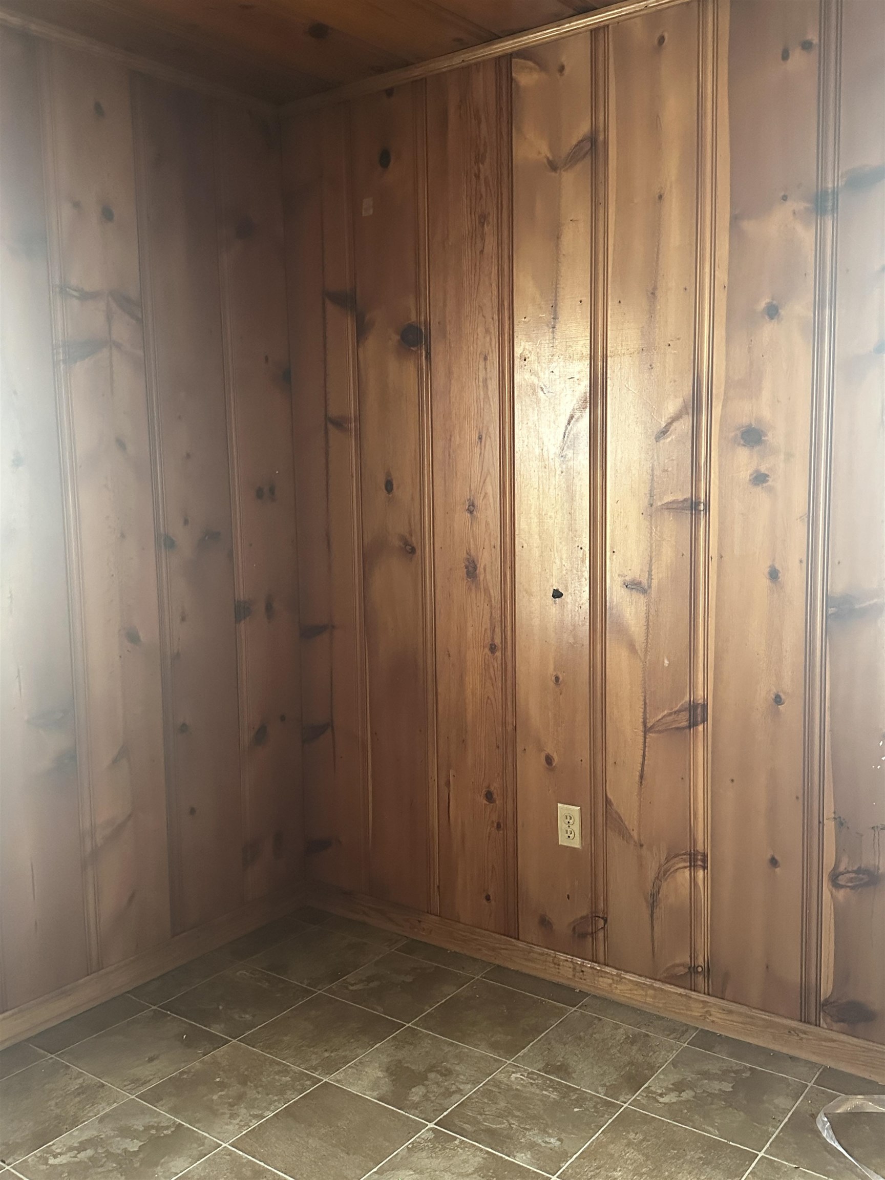 465 Peach St Property Photo 11