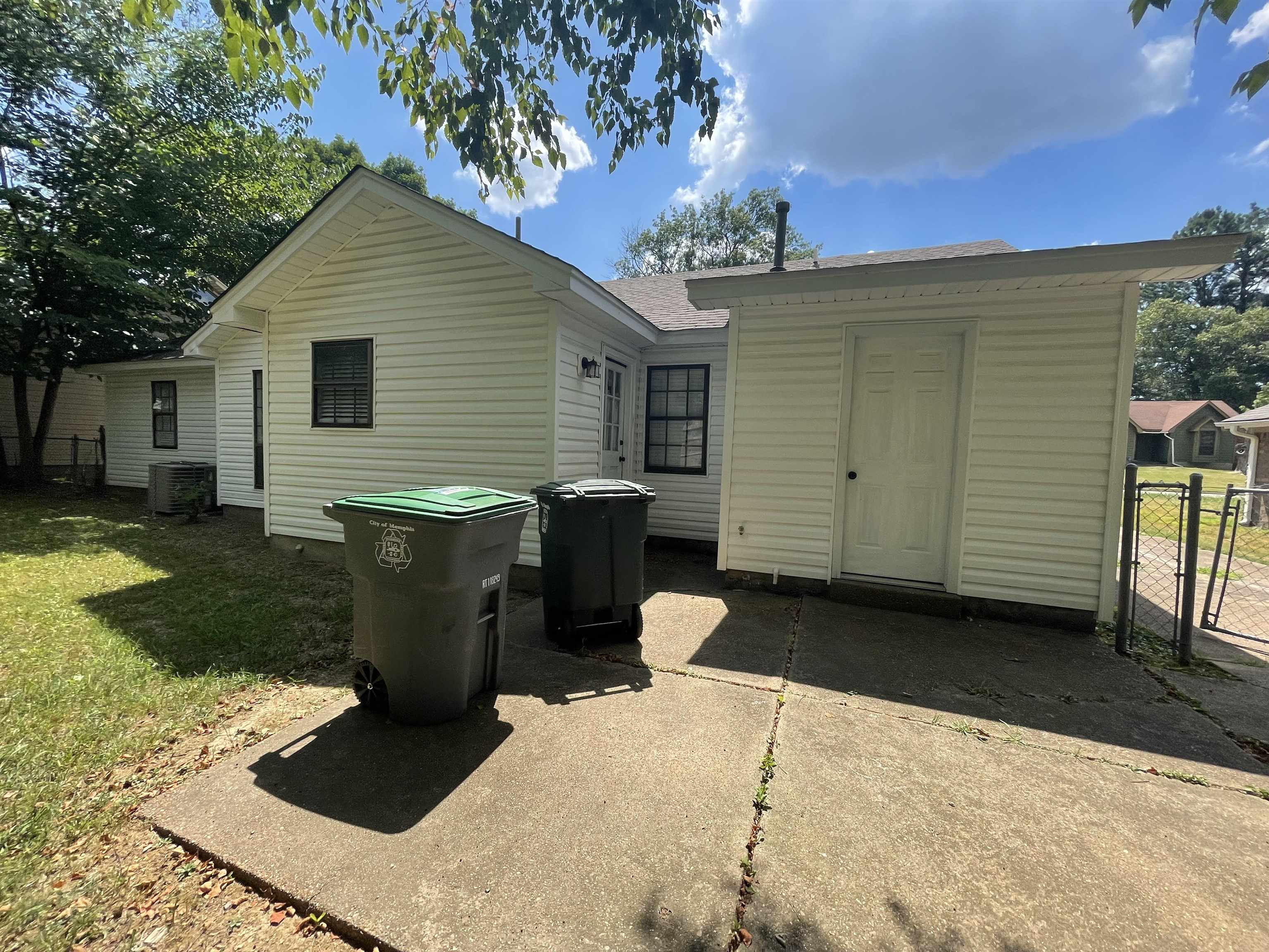 3820 Lucerne Dr Property Photo 23