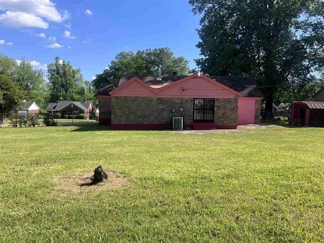 760 E MCKELLAR AVE Property Photo 1