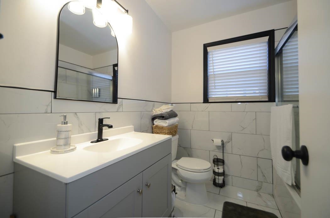 1472 Kinilwood St Property Photo 15