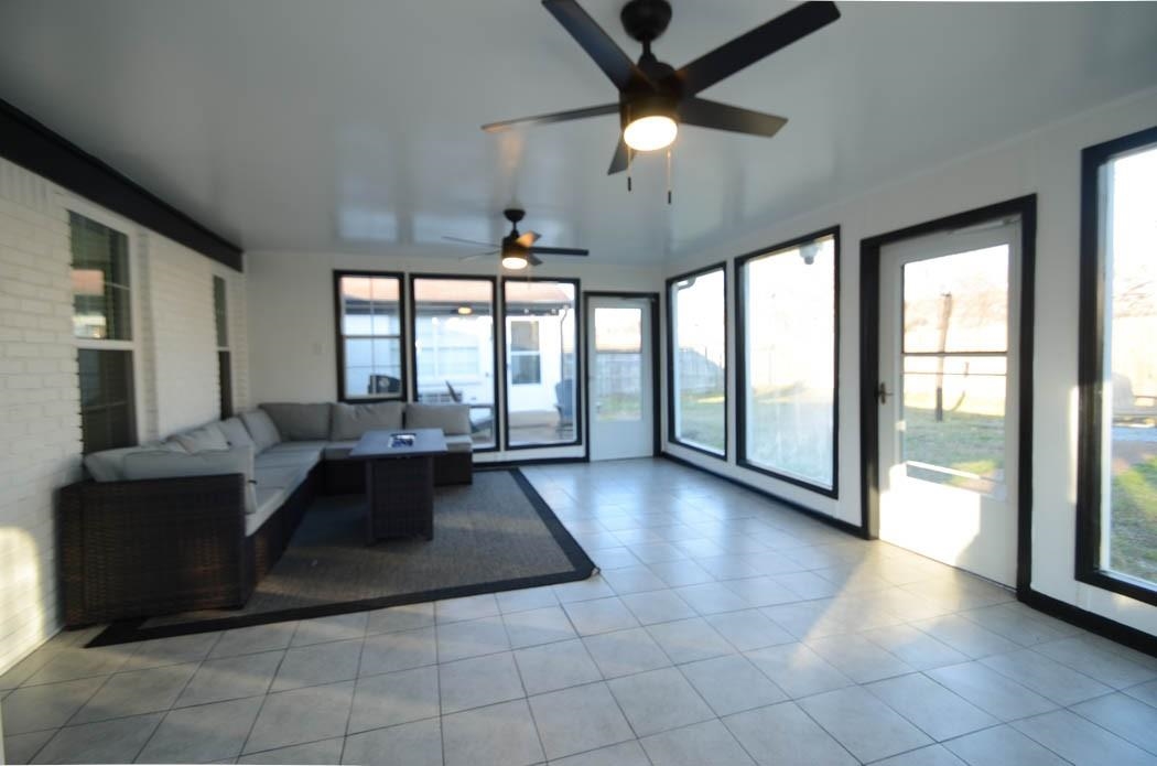 1472 Kinilwood St Property Photo 19