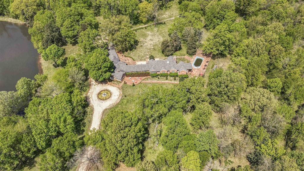 530 W Raines Rd Property Photo 3