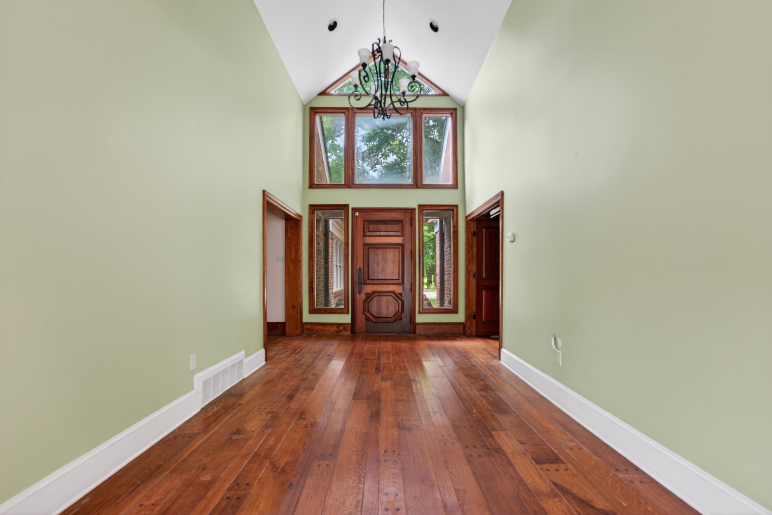 530 W Raines Rd Property Photo 15