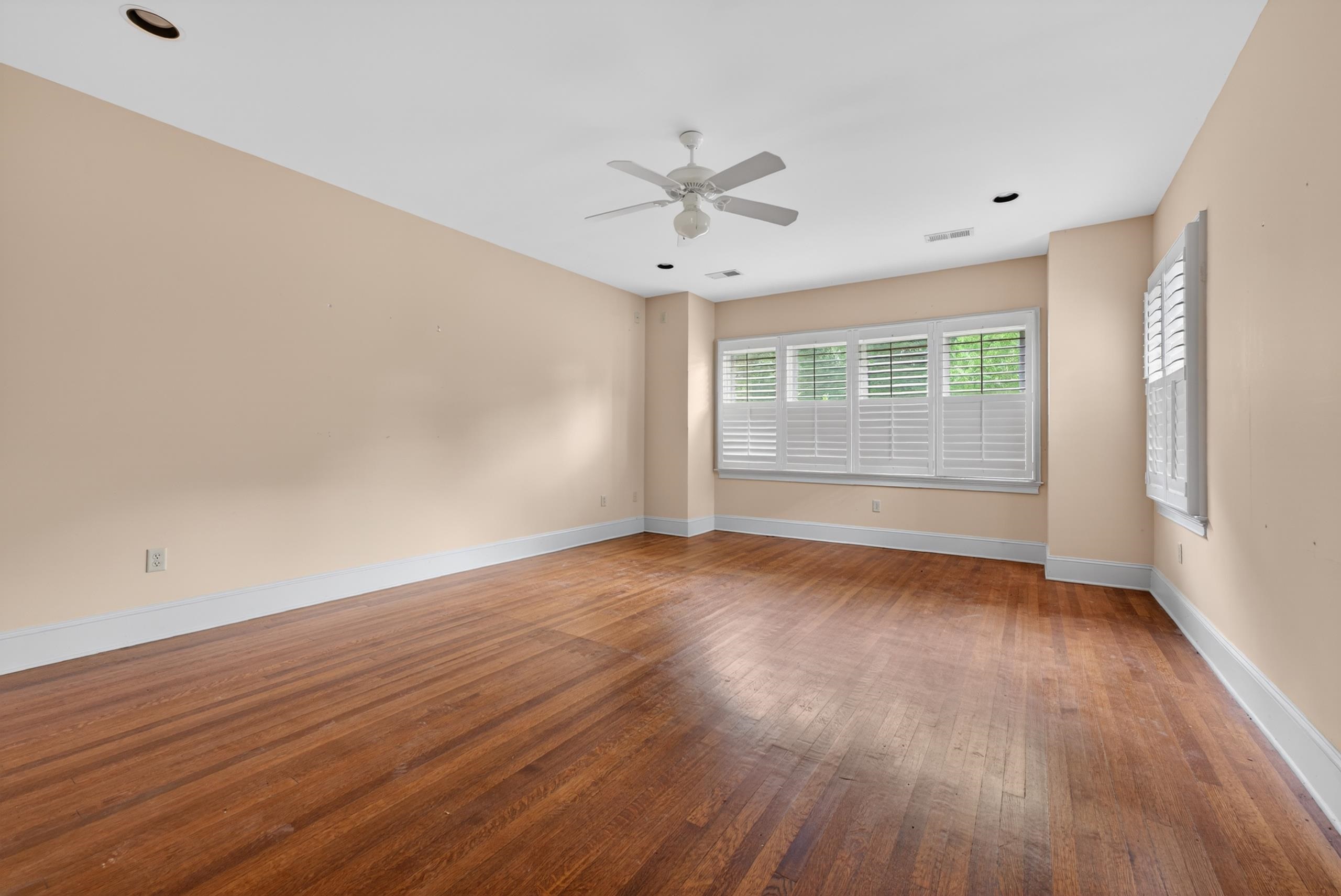 530 W Raines Rd Property Photo 28