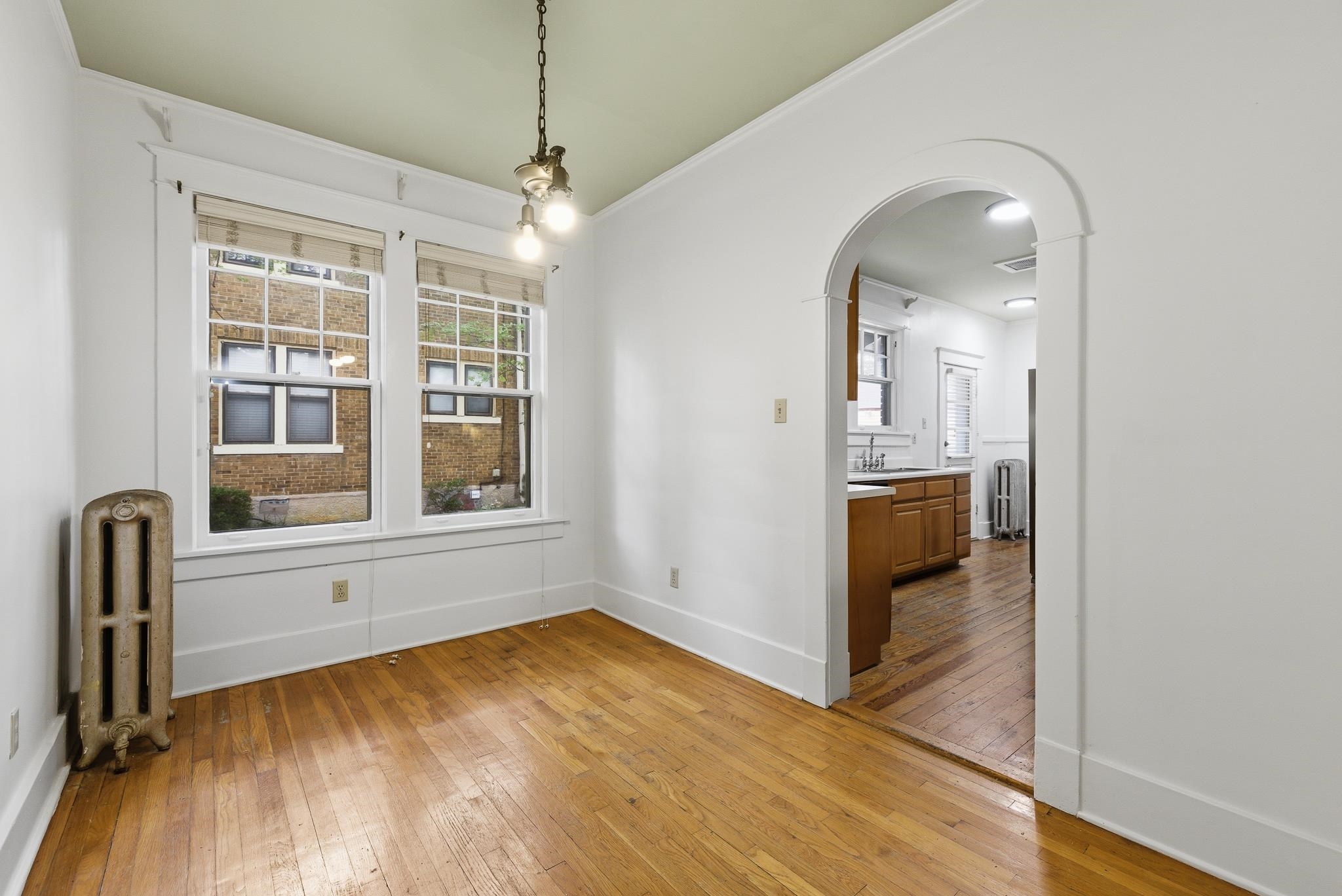1830 Forest Ave Property Photo 14