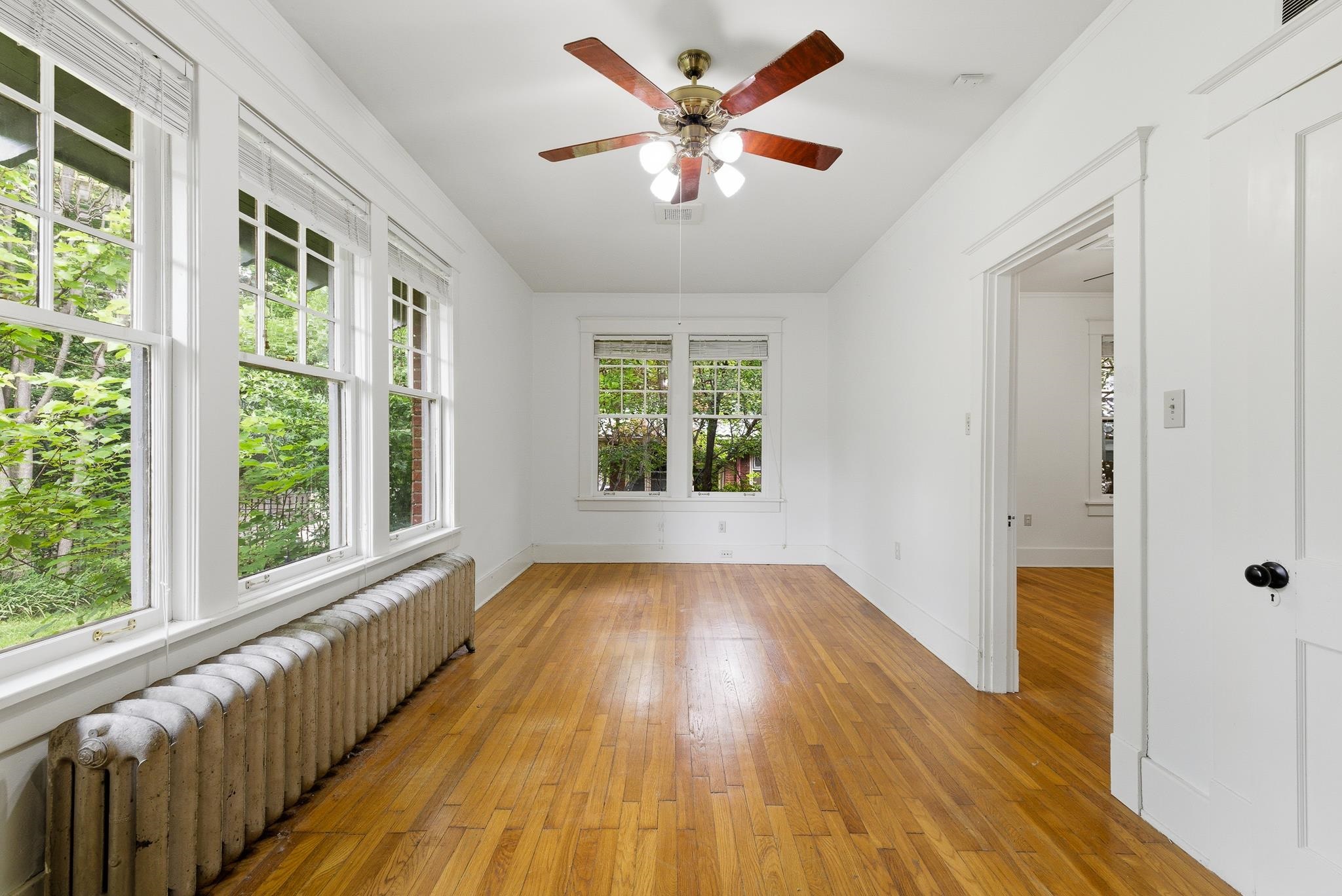 1830 Forest Ave Property Photo 18