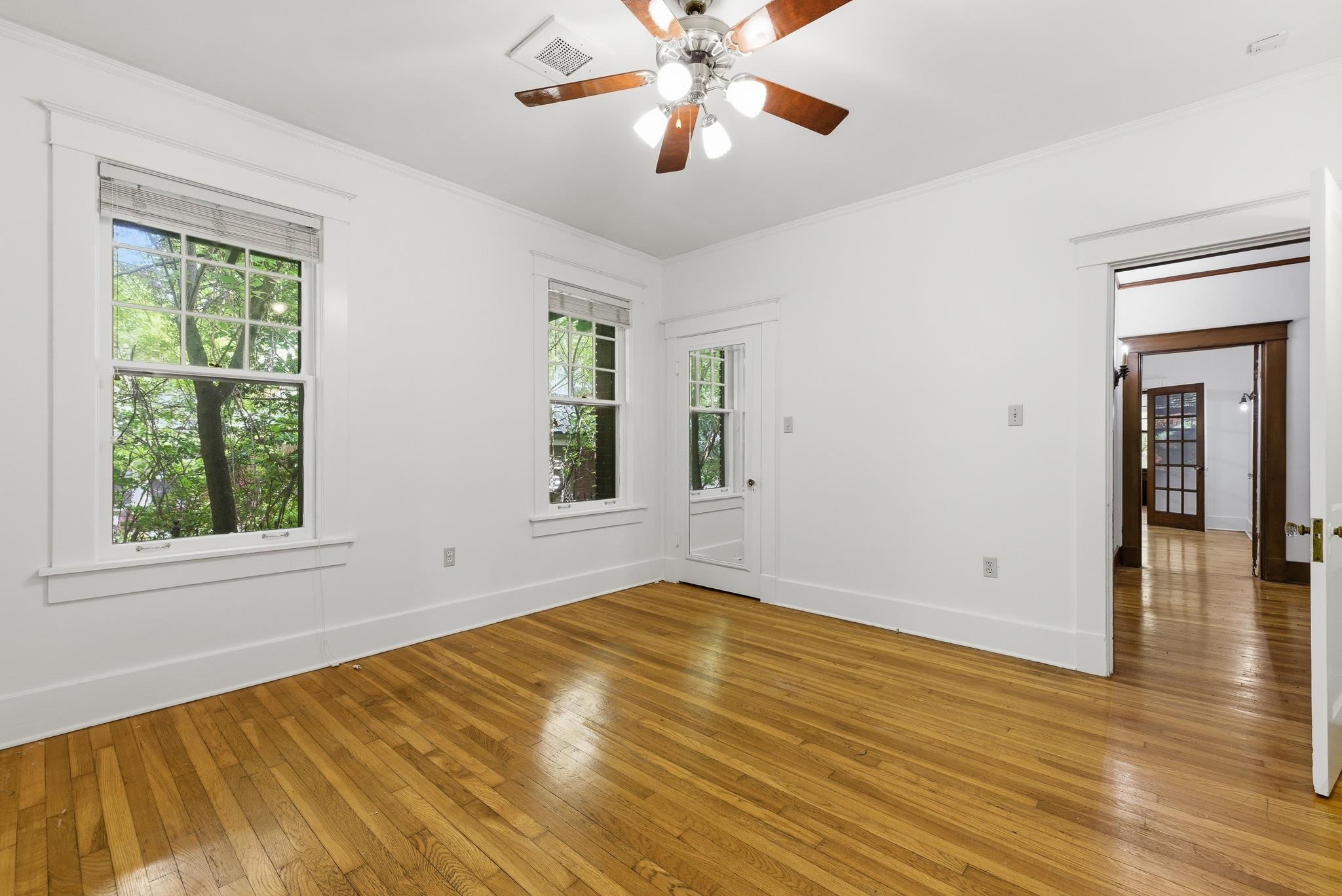 1830 Forest Ave Property Photo 23