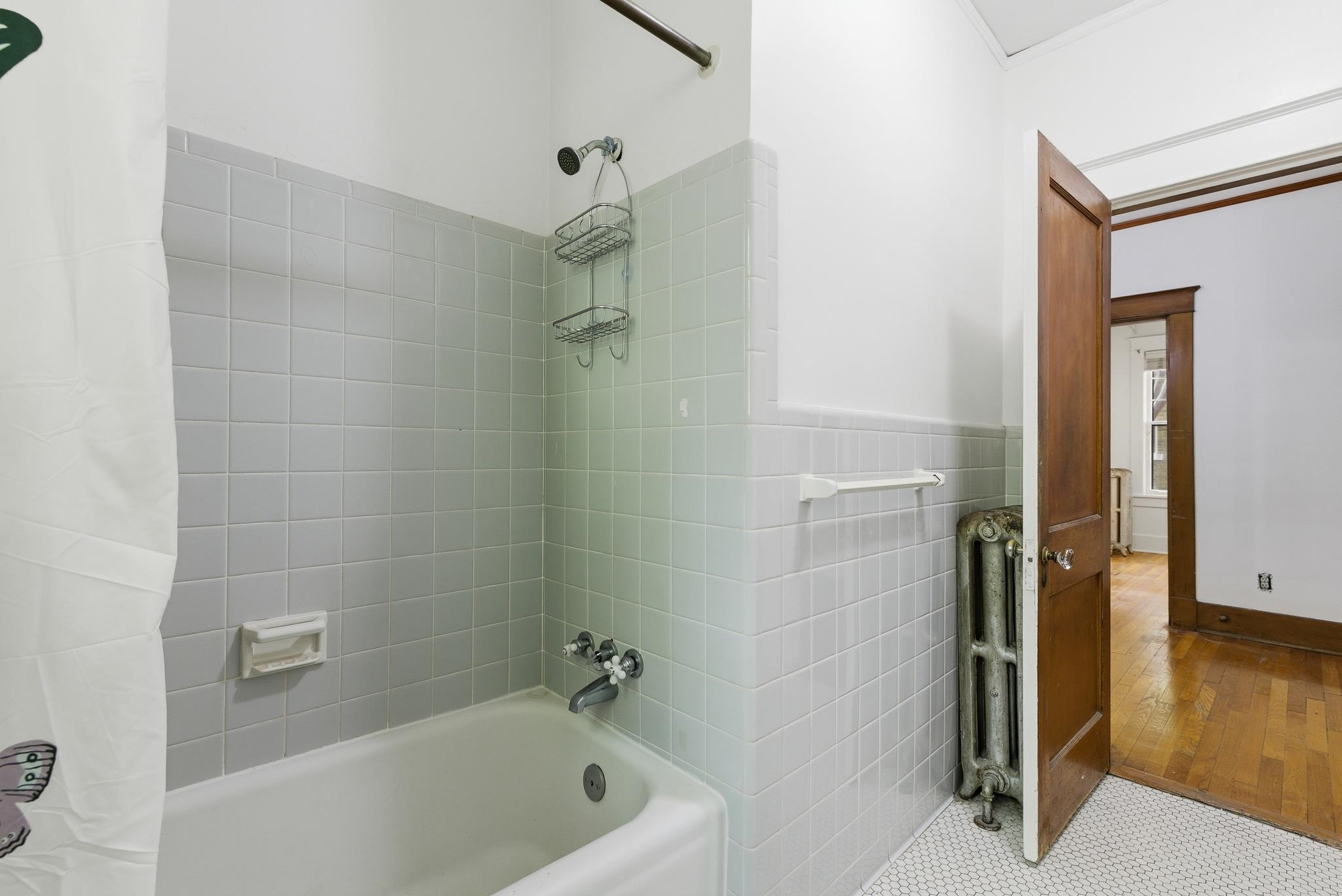 1830 Forest Ave Property Photo 25