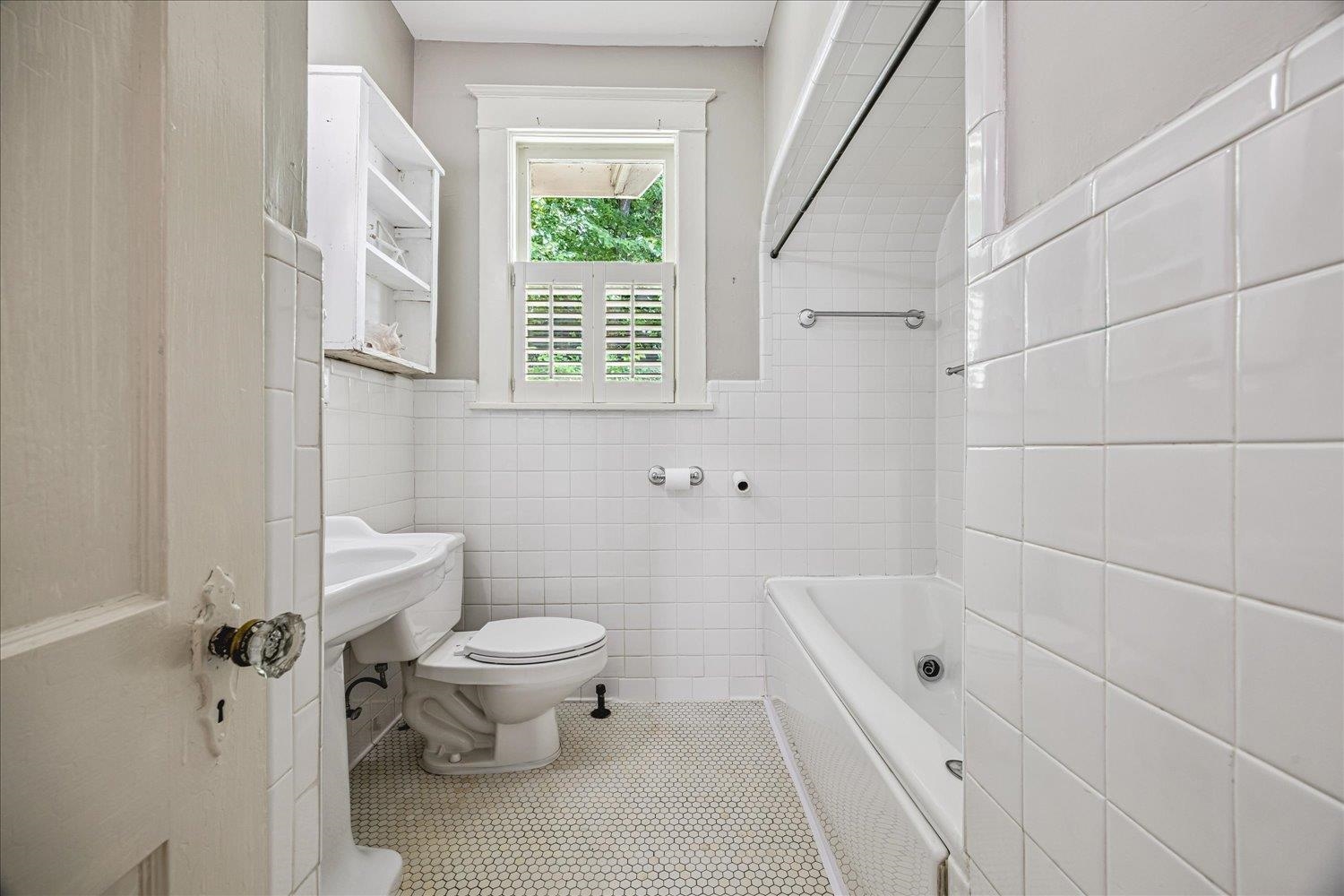 2126 University Cir Property Photo 19