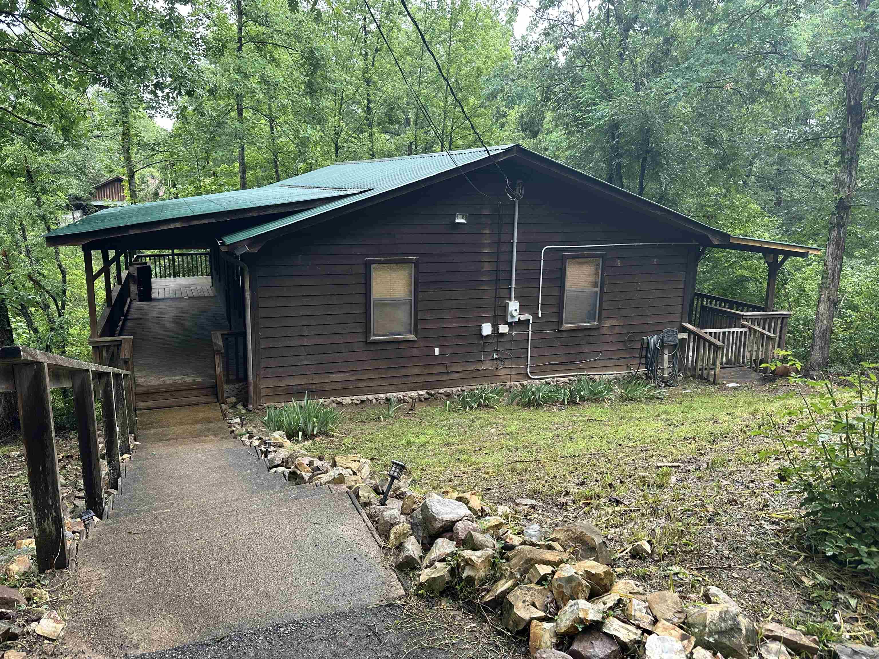 25 Kerr Ln Property Photo 2
