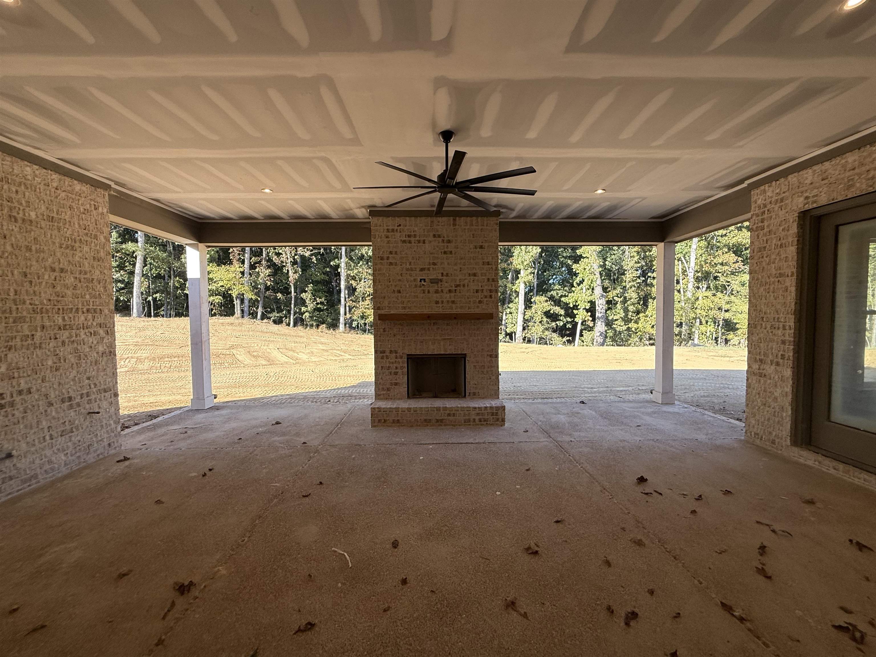 9544 Duck Pond Ct Property Photo 3