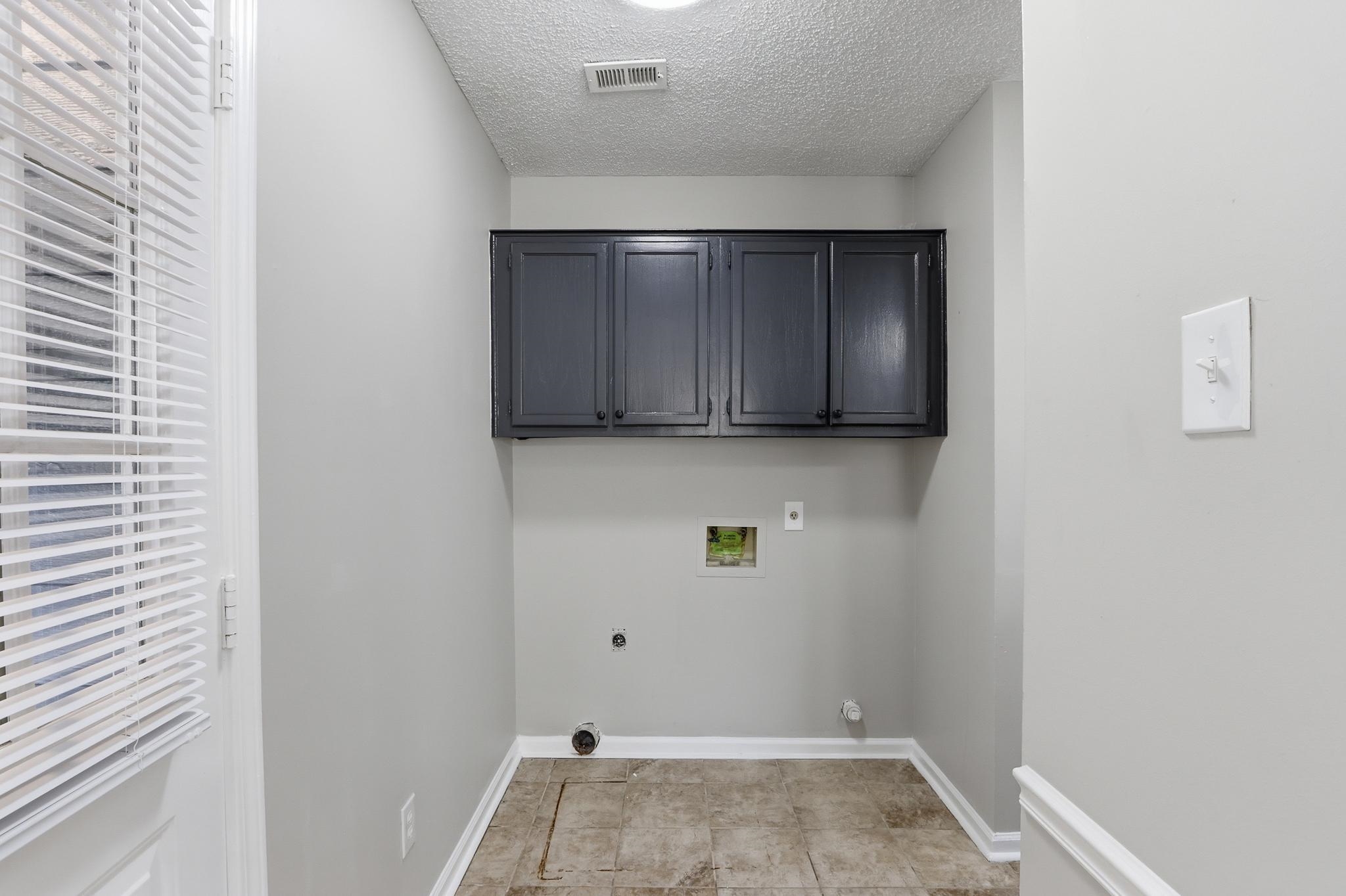 7599 Valley Glen Rd Property Photo 27