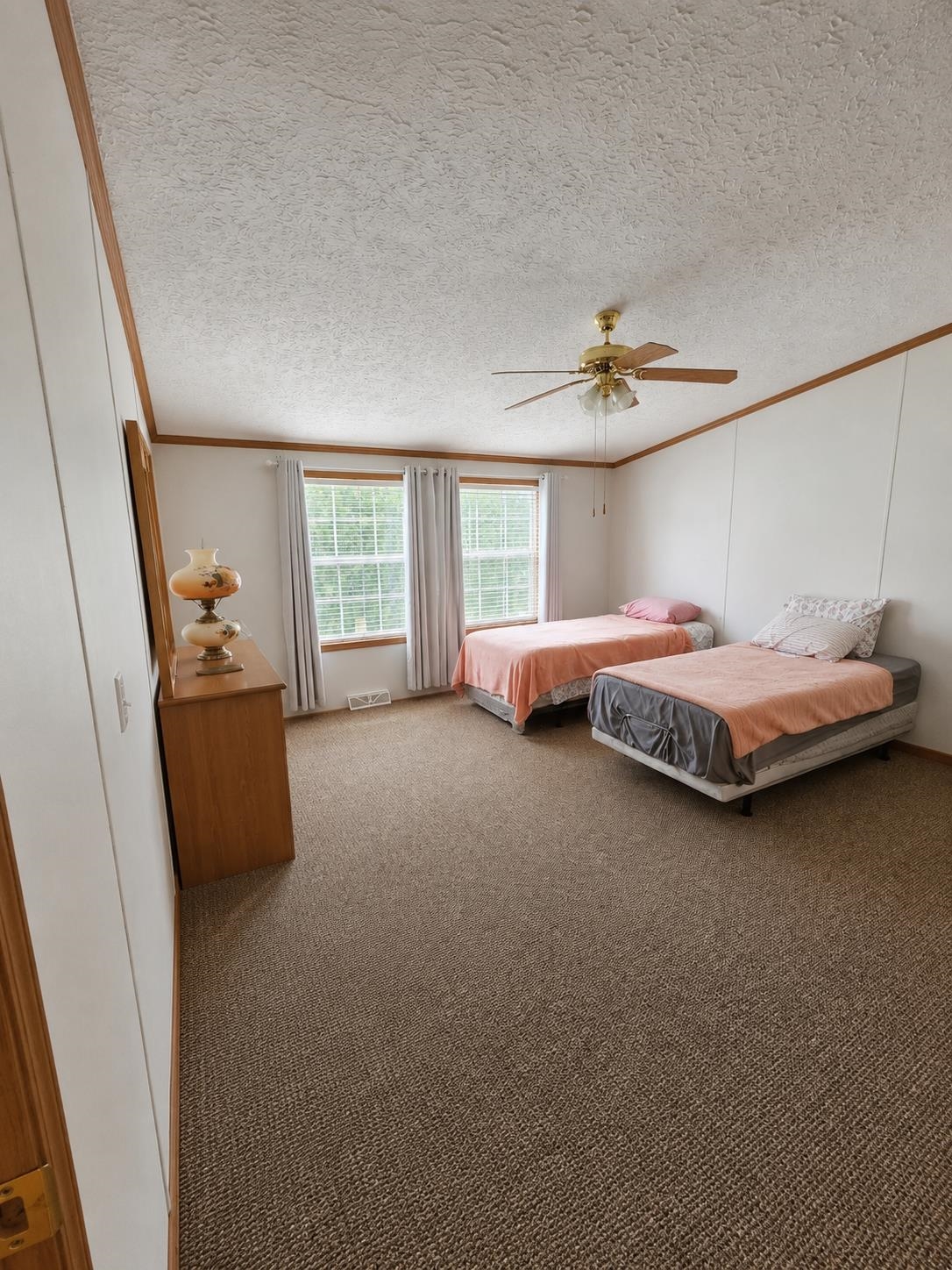 656 Robertson Rd Property Photo 7
