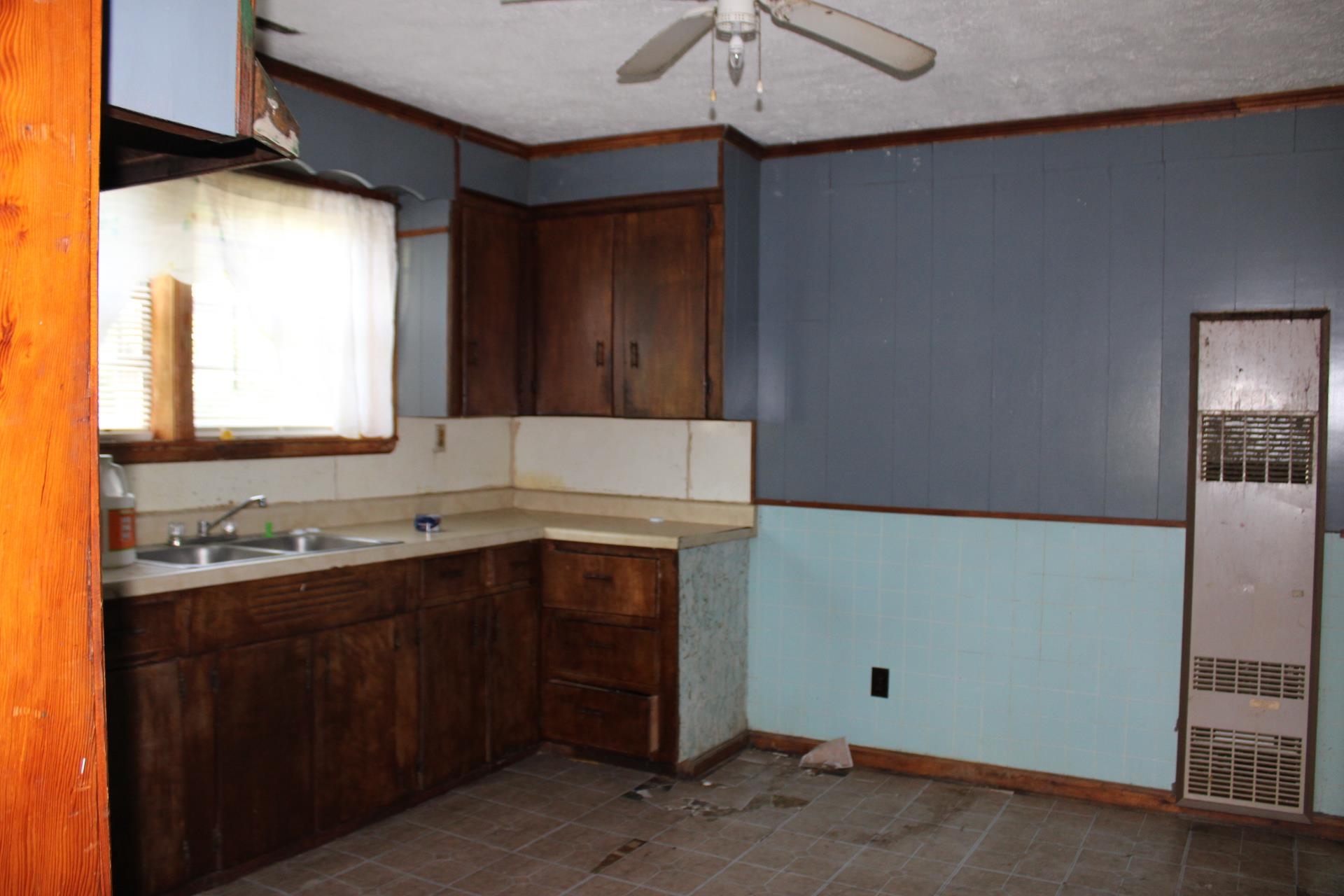 314 Tipton St Property Photo 6