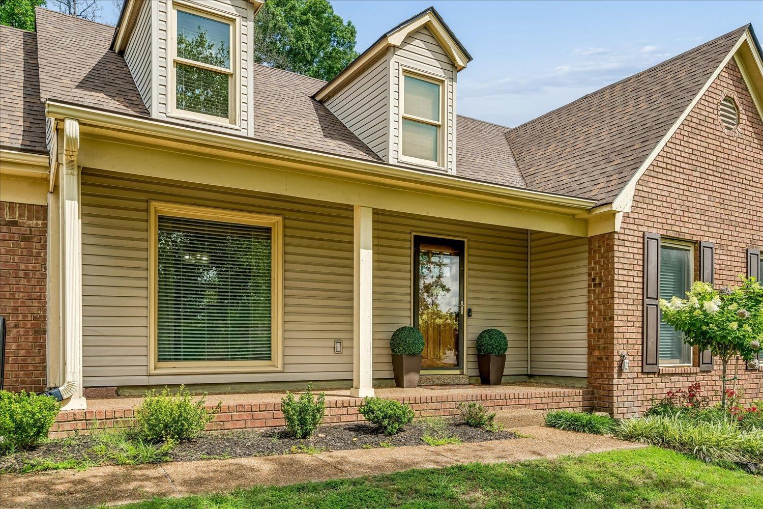 2309 Hickory Path Dr Property Photo 5