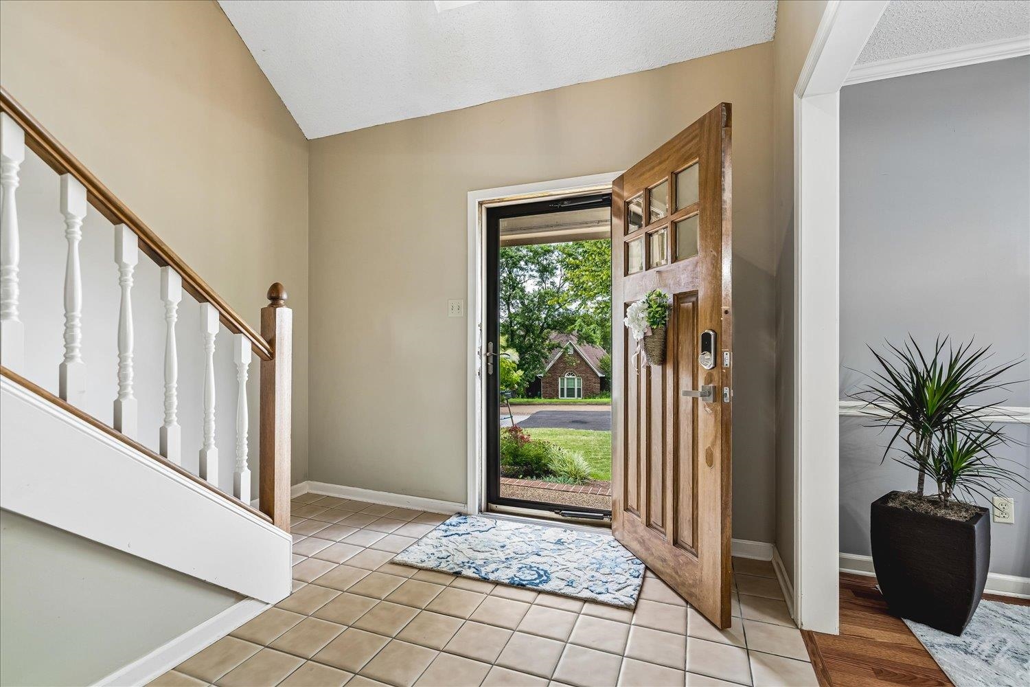 2309 Hickory Path Dr Property Photo 6