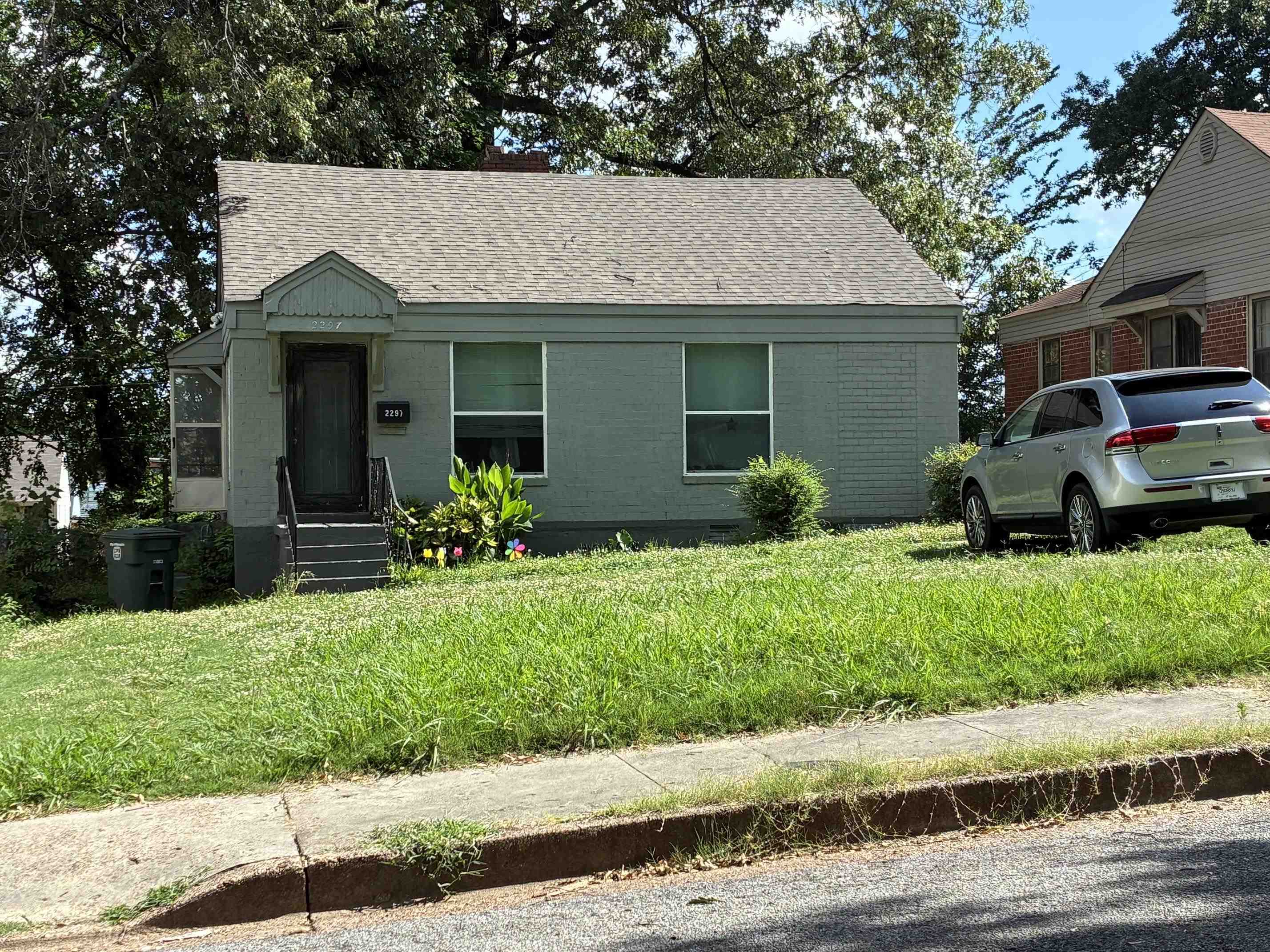 2295 Poe Ave Property Photo 10