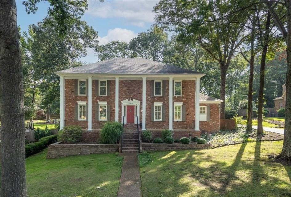 2608 HOLLY SPRING DR Property Photo 1