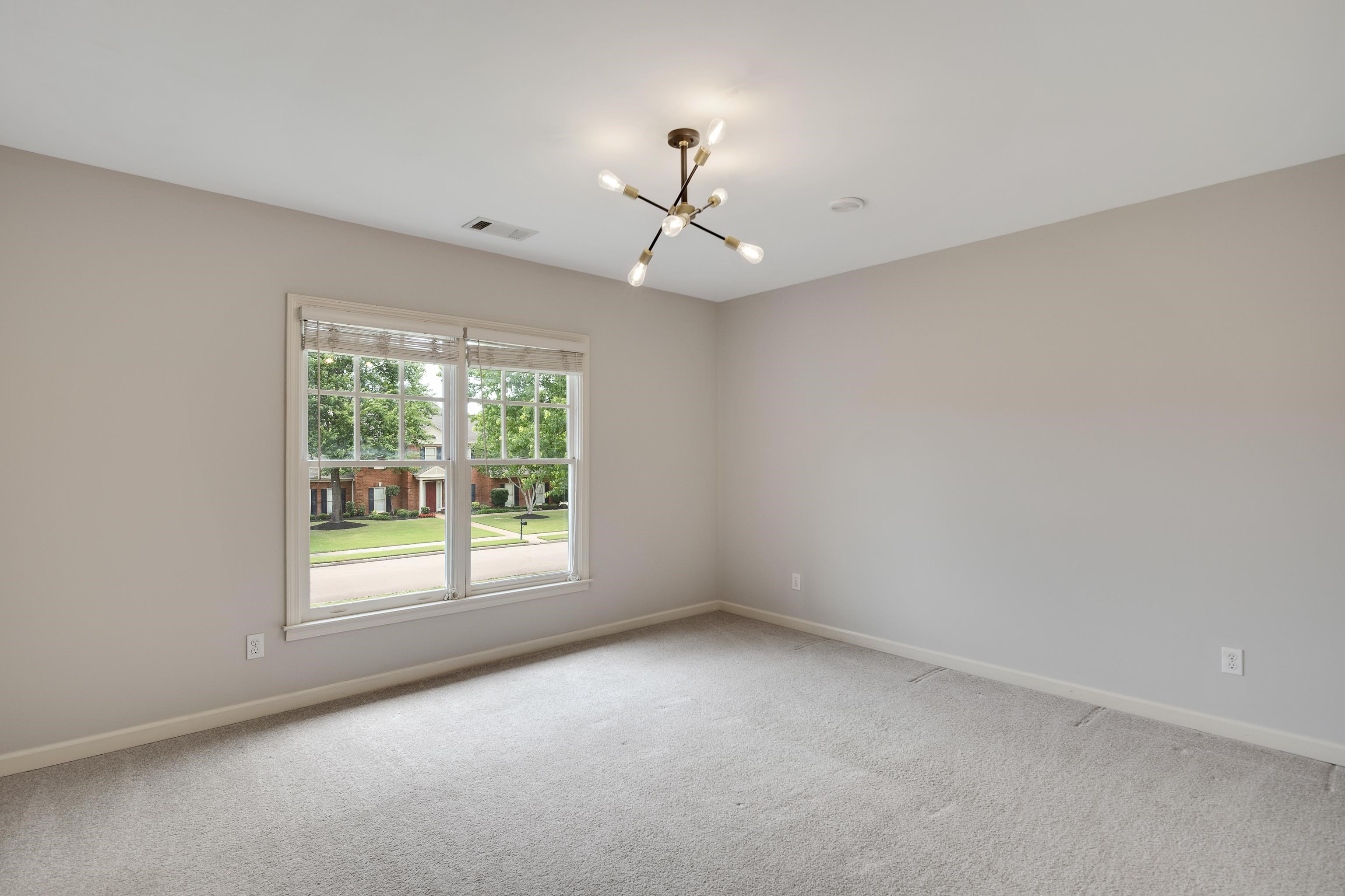 2004 W Houston Way Property Photo 24