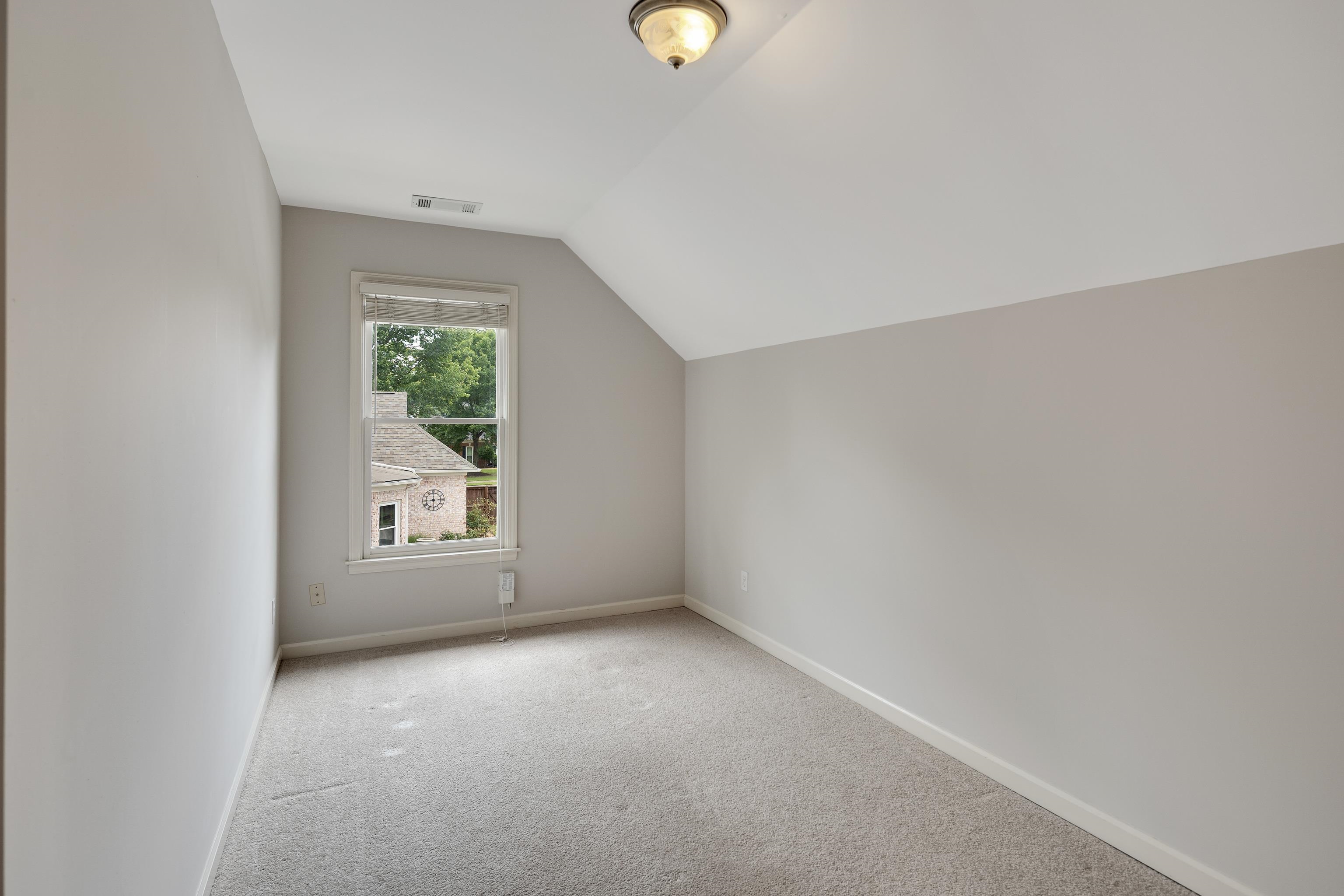 2004 W Houston Way Property Photo 27
